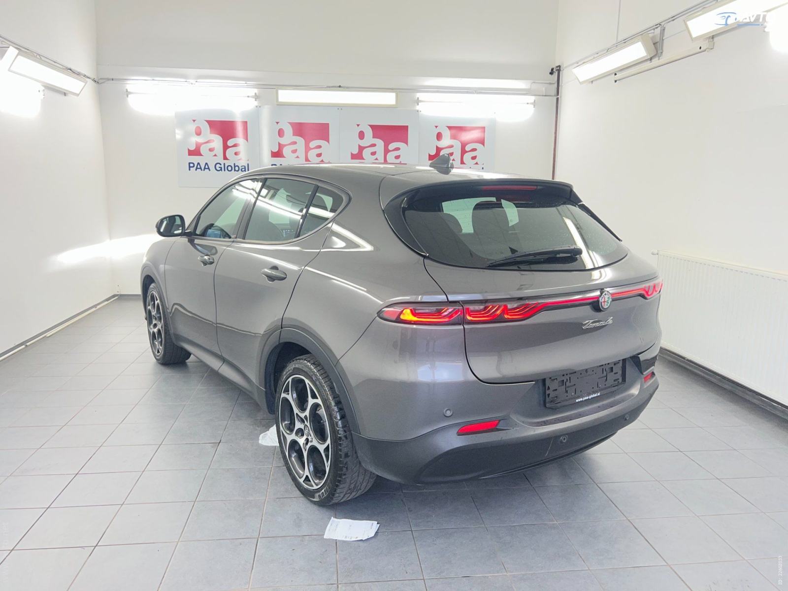 Alfa Romeo Tonale 1,5 Avt. KOŽA. LED. ACC. SAMO 74000, fotografija 17