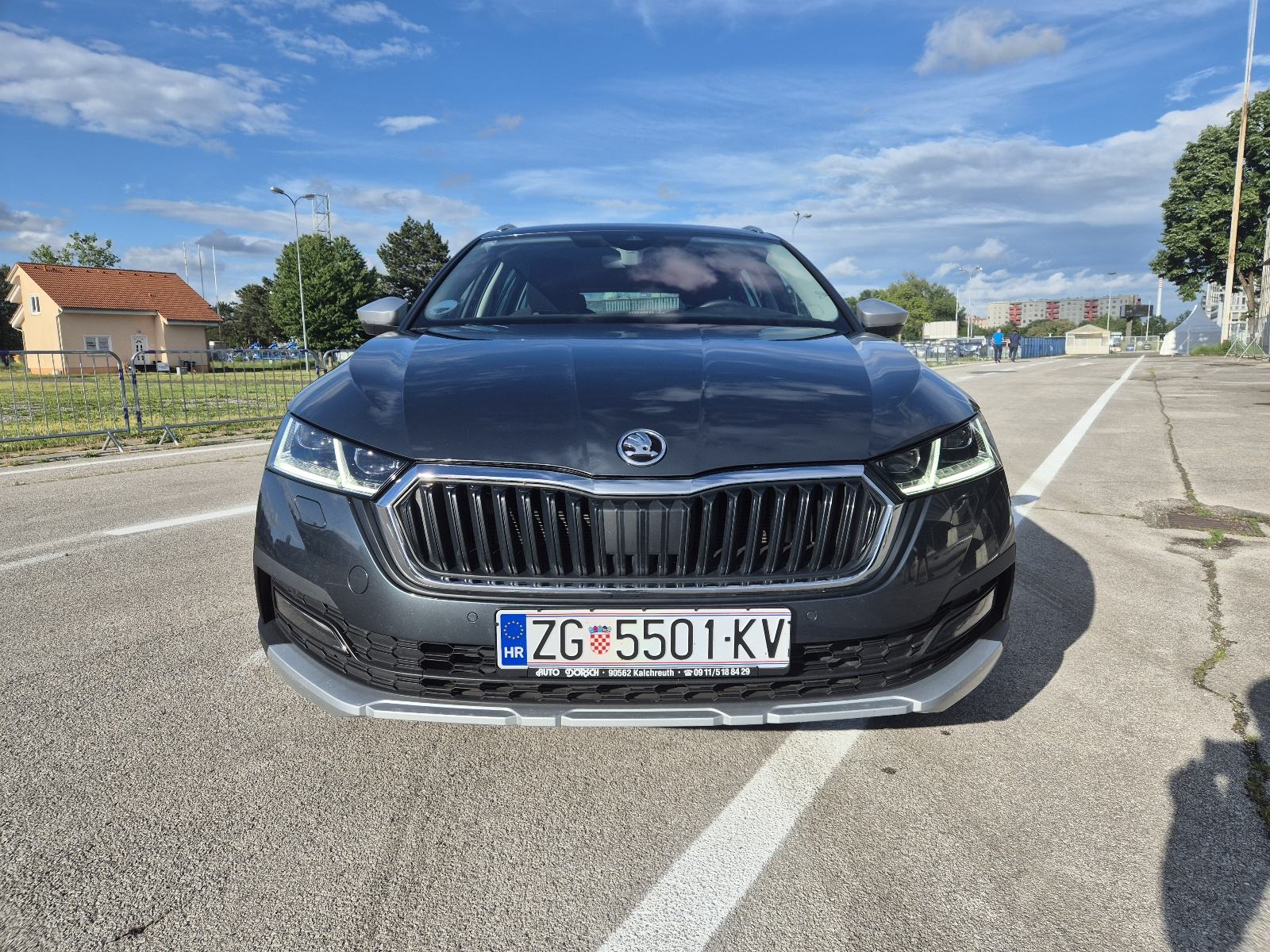 Allroad Octavia Scout 4x4 200KS 2.0 TDI Automatik Matrix U PDVu, fotografija 4
