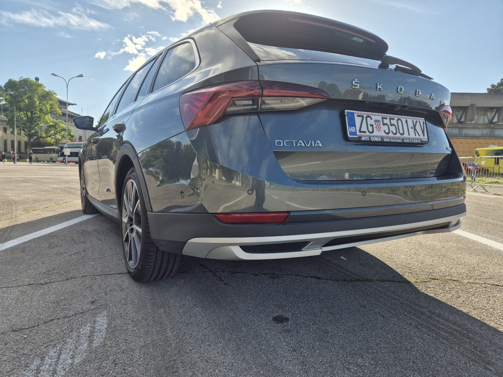 Allroad Octavia Scout 4x4 200KS 2.0 TDI Automatik Matrix U PDVu, fotografija 7