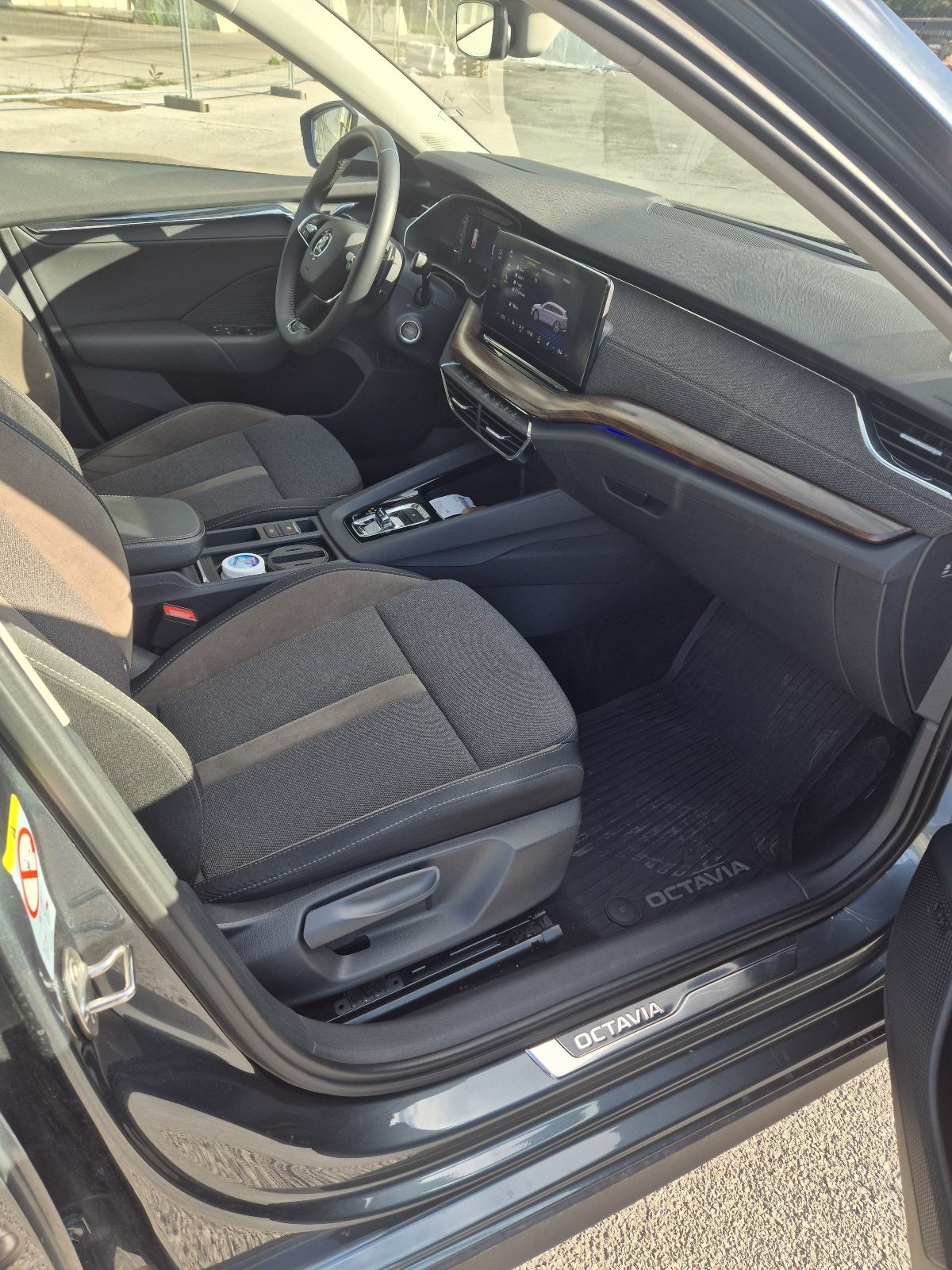 Allroad Octavia Scout 4x4 200KS 2.0 TDI Automatik Matrix U PDVu, fotografija 12