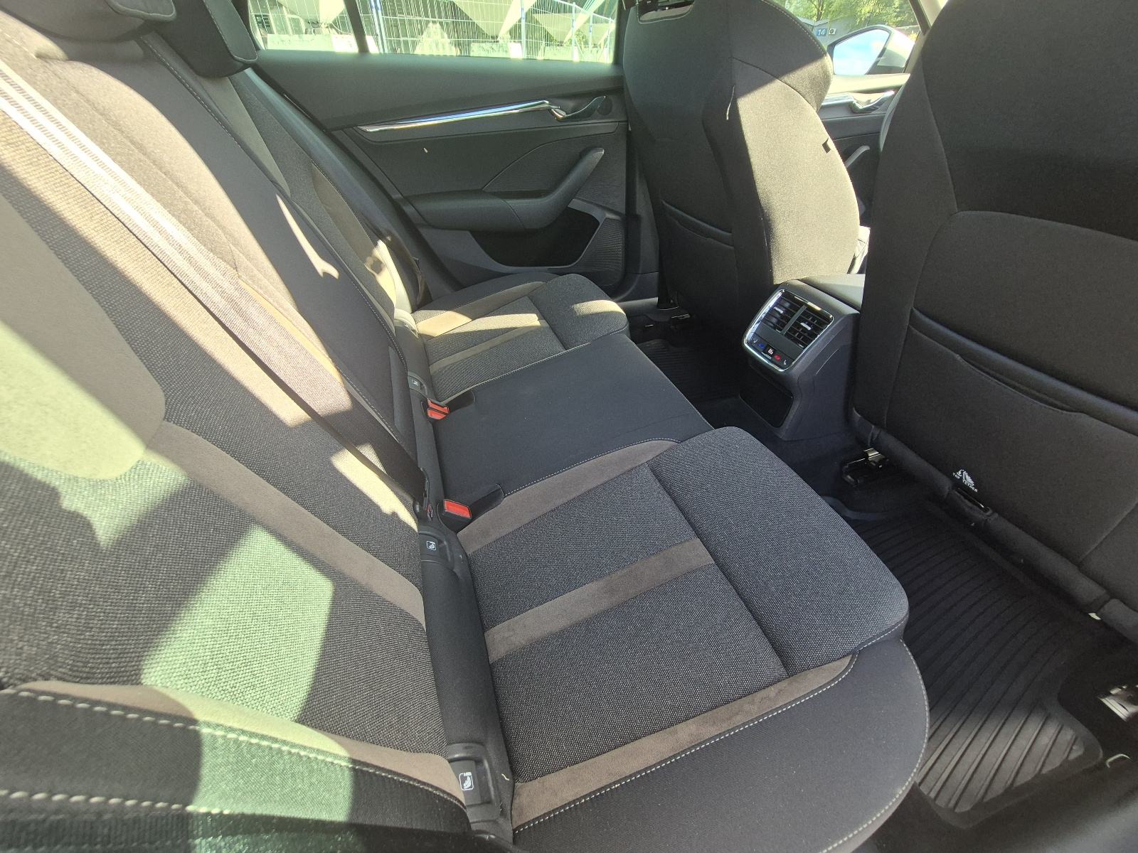 Allroad Octavia Scout 4x4 200KS 2.0 TDI Automatik Matrix U PDVu, fotografija 13