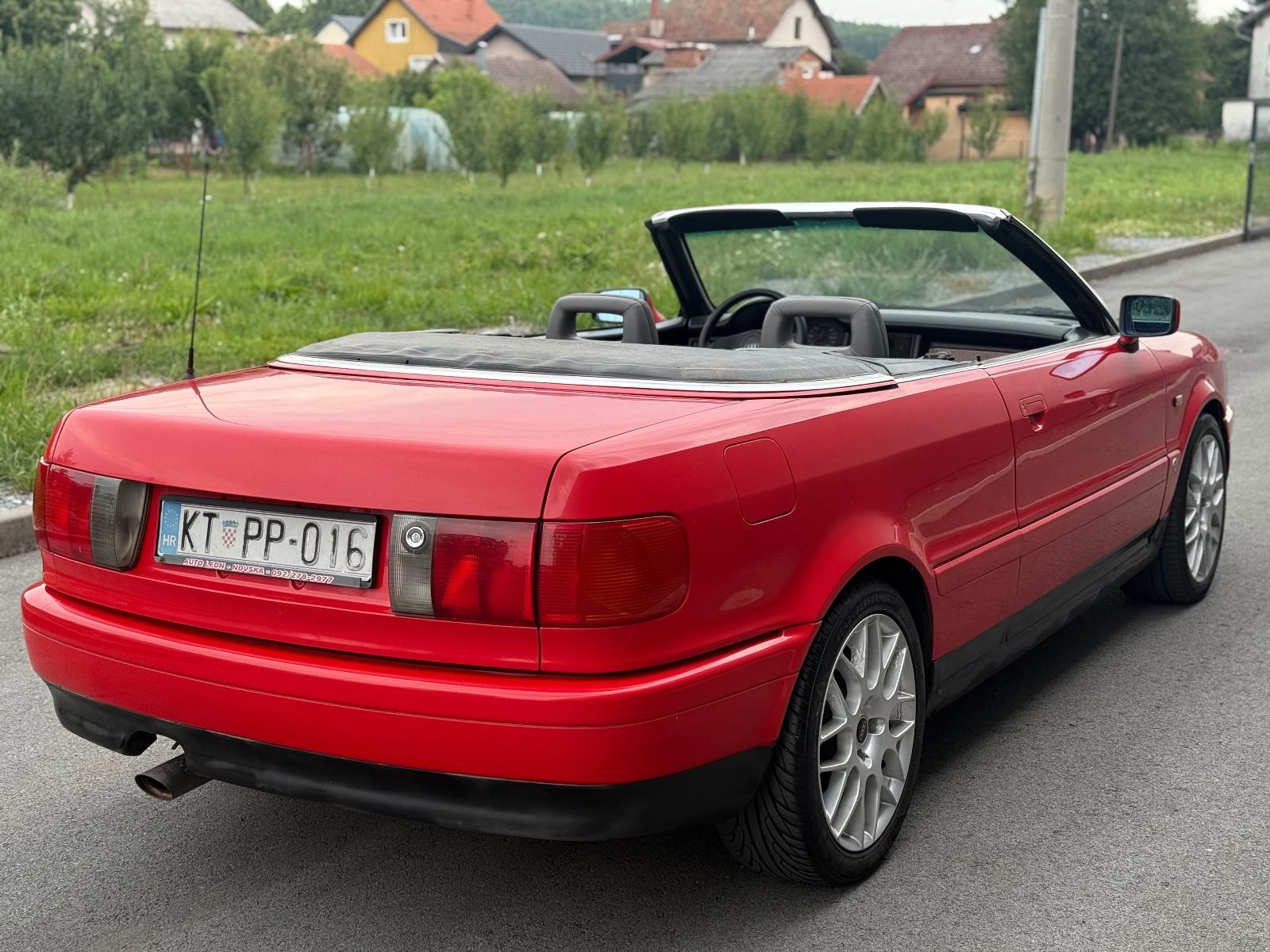 Audi 80 Cabrio 2.3 E • 5-Cilindara • Koža • 173.000 km • 1992g, fotografija 6