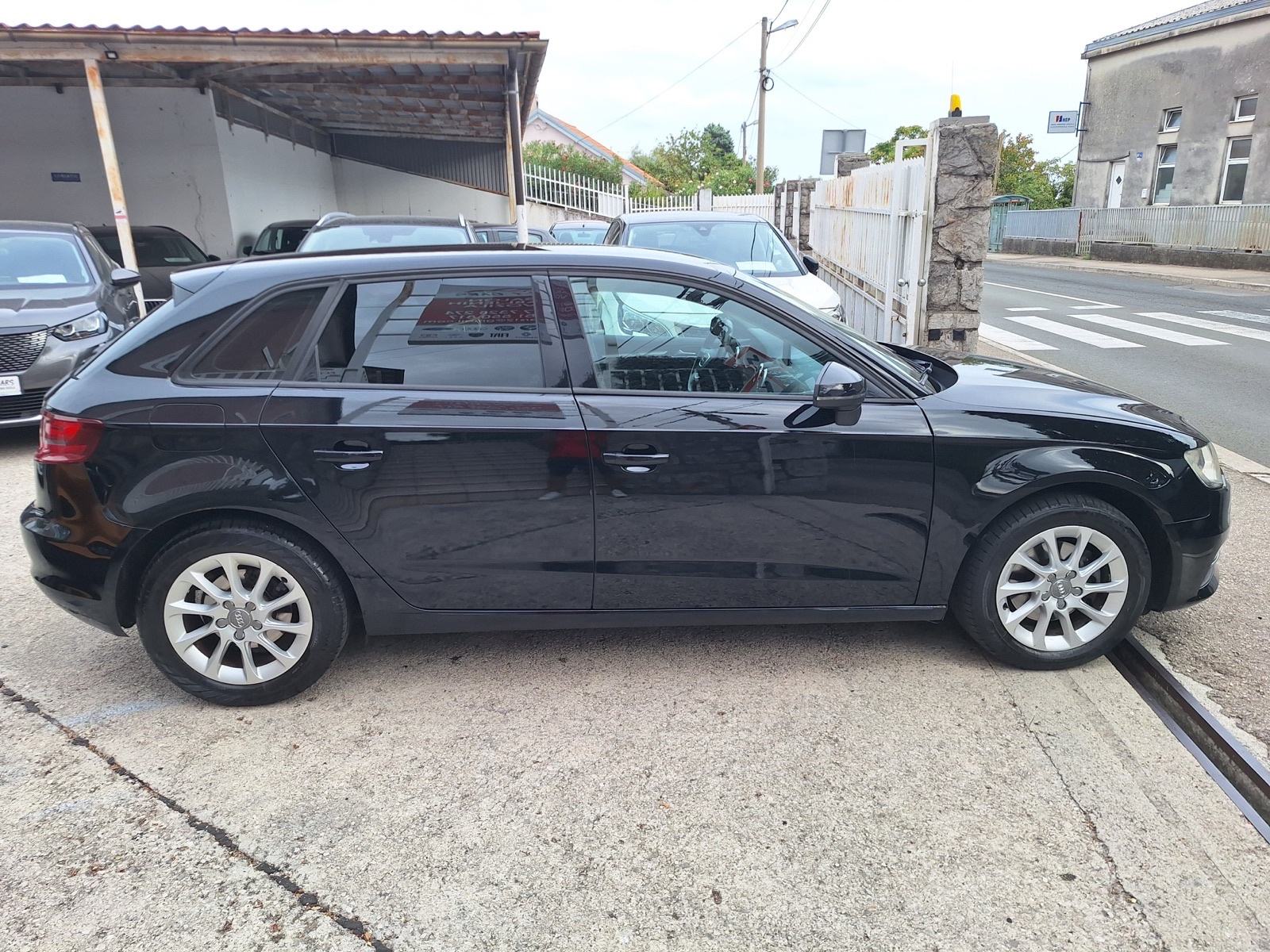 Audi A 3 1.6 TDI S-Trinic AUTOMATIK/‼️HR AUTO‼️ REG.01/2027, fotografija 6