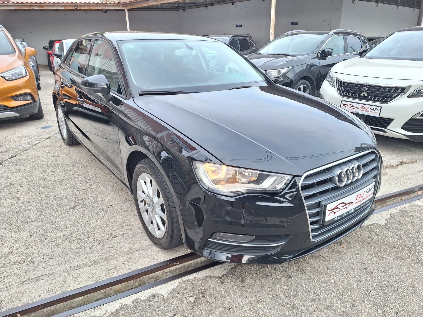 Audi A 3 1.6 TDI S-Trinic AUTOMATIK/‼️HR AUTO‼️ REG.01/2027, fotografija 3