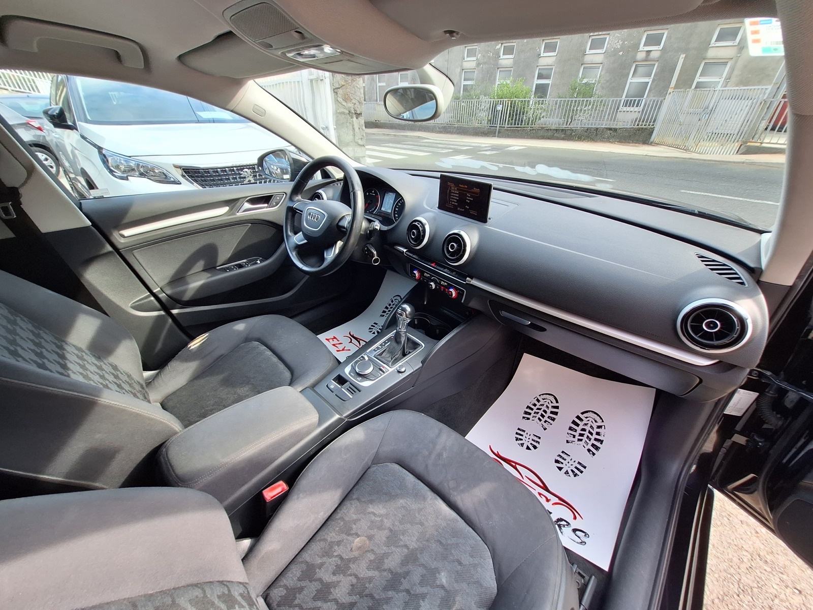 Audi A 3 1.6 TDI S-Trinic AUTOMATIK/‼️HR AUTO‼️ REG.01/2027, fotografija 17