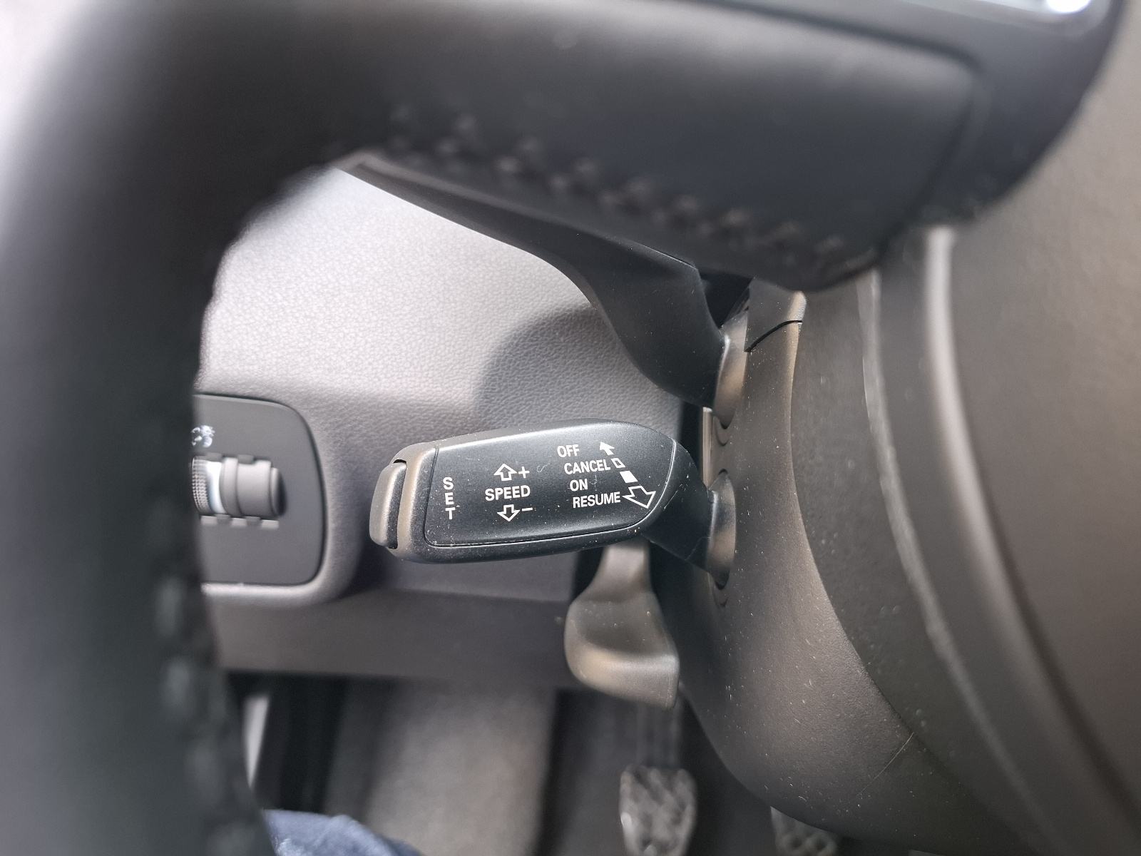 Audi A1 1 4 TFSI NAVIGACIJA TEMPOMAT LED 2015god KOŽA MF VOLAN 96tkm, fotografija 16