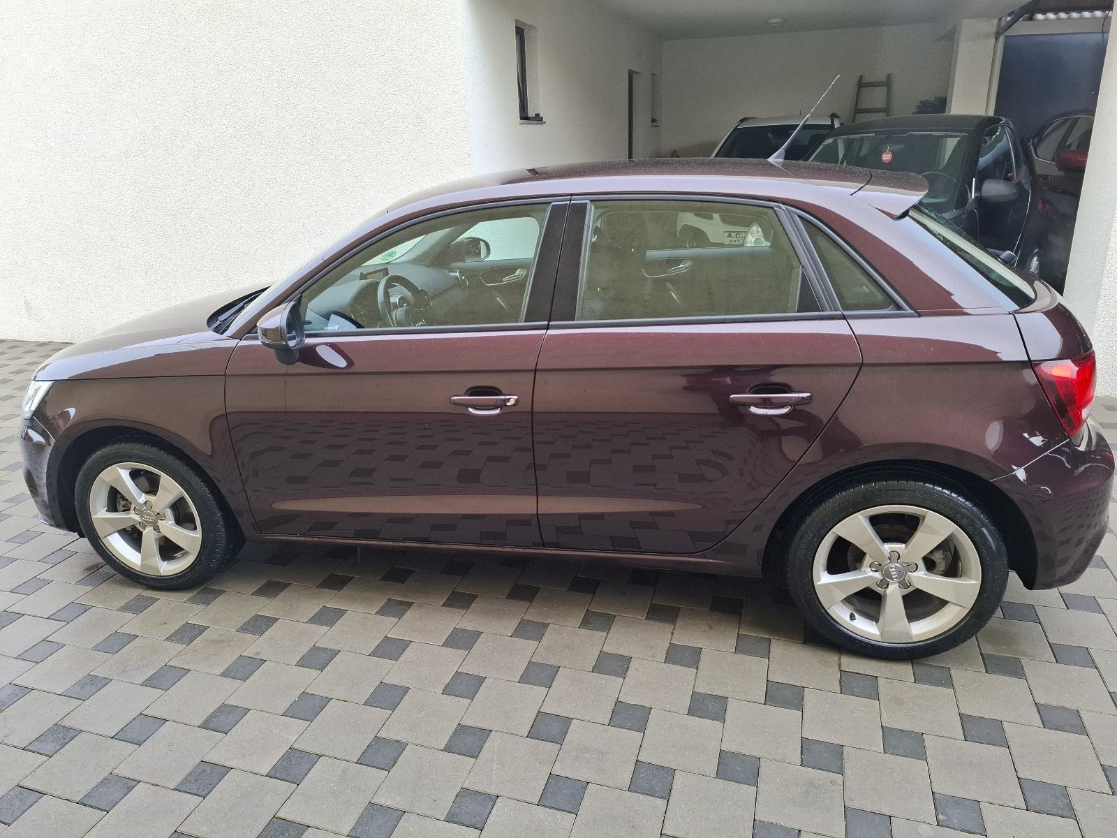 Audi A1 1 4 TFSI NAVIGACIJA TEMPOMAT LED 2015god KOŽA MF VOLAN 96tkm, fotografija 4