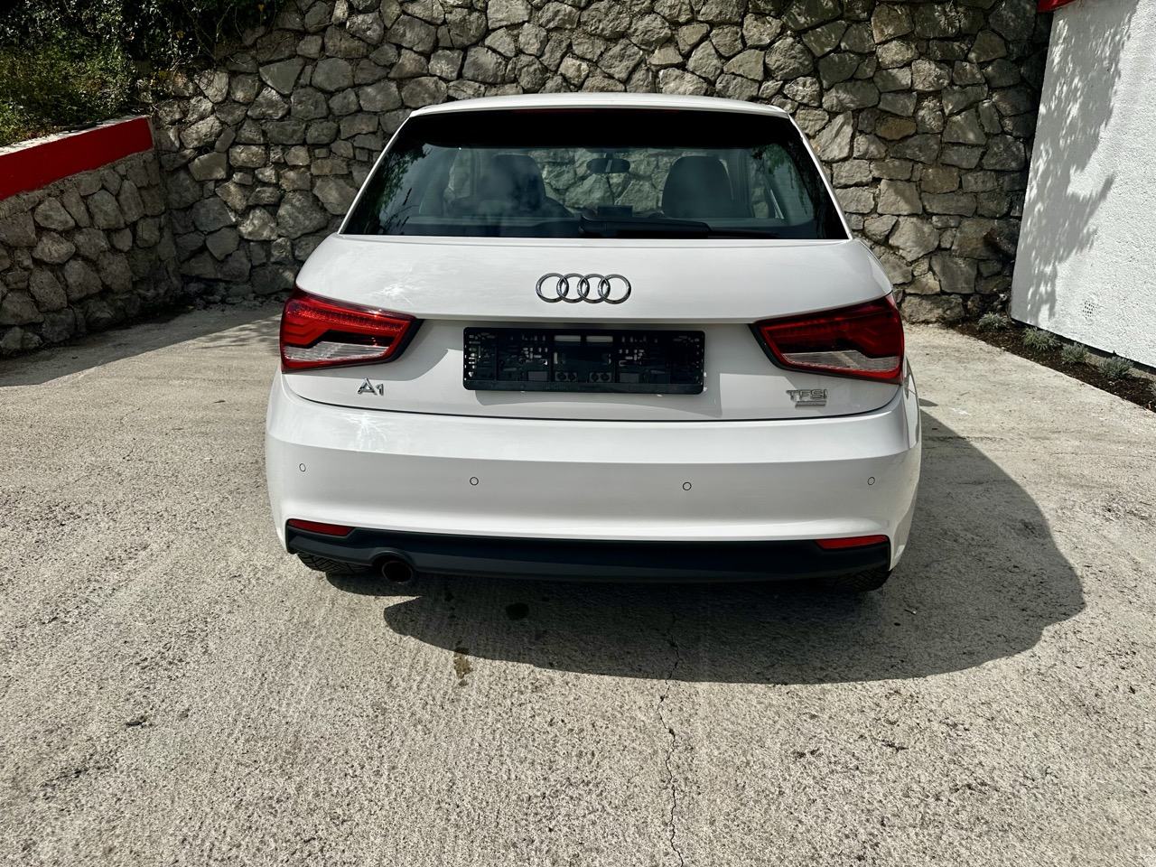 Audi A1 1,0 TFSI Design - 2 seta kotača, fotografija 5