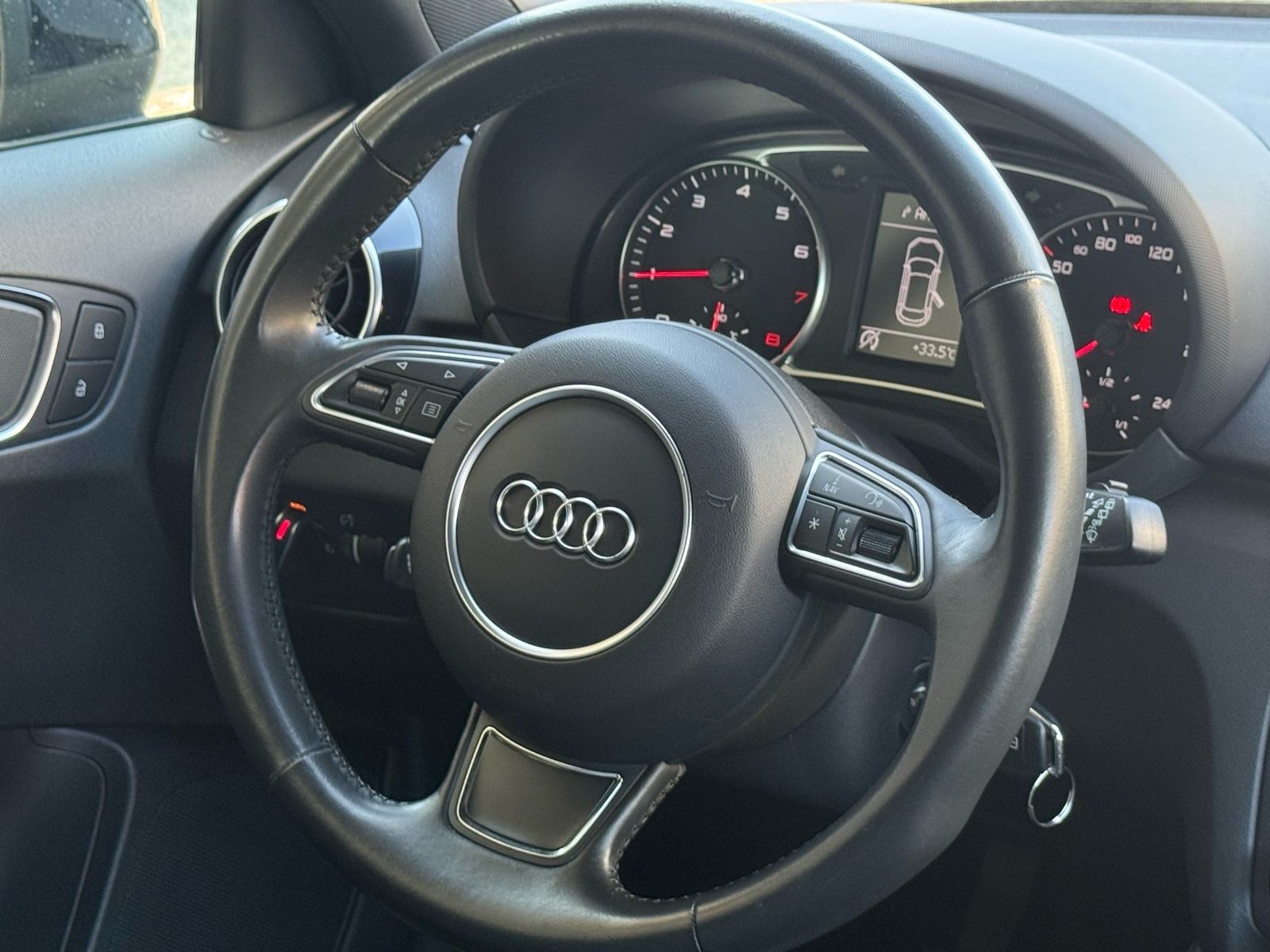 Audi A1 1,0 TFSI SPORTBACK / S LINE / FULL LED / NAVI / PDC / JAMSTVO, fotografija 9