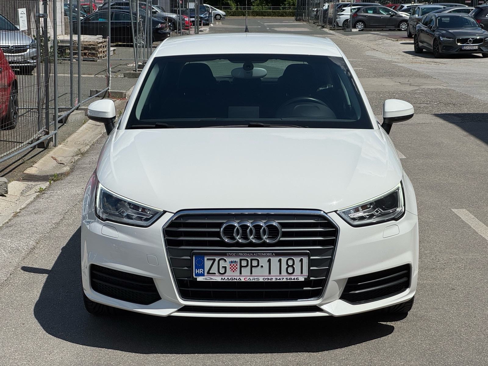 Audi A1 1,0 TFSI Sportback XENON# ALU FELGE# NAVI#PDC, fotografija 8