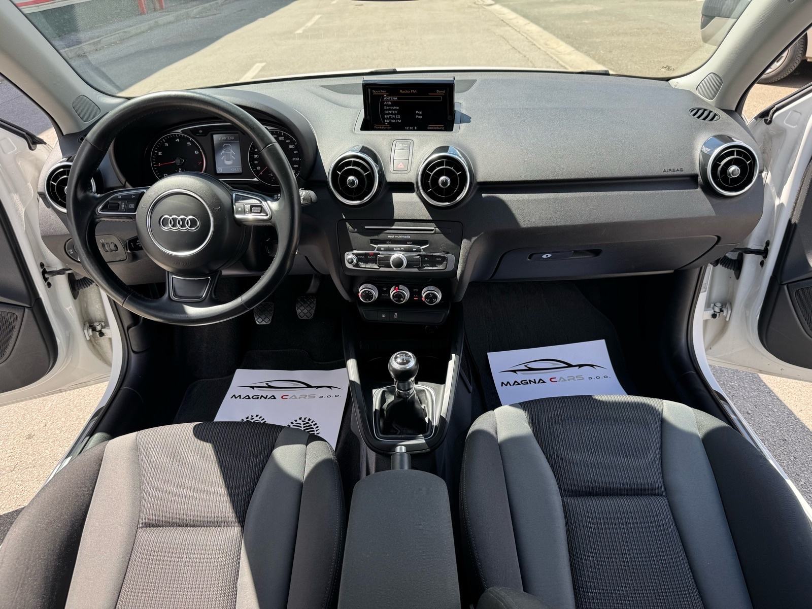 Audi A1 1,0 TFSI Sportback XENON# ALU FELGE# NAVI#PDC, fotografija 15