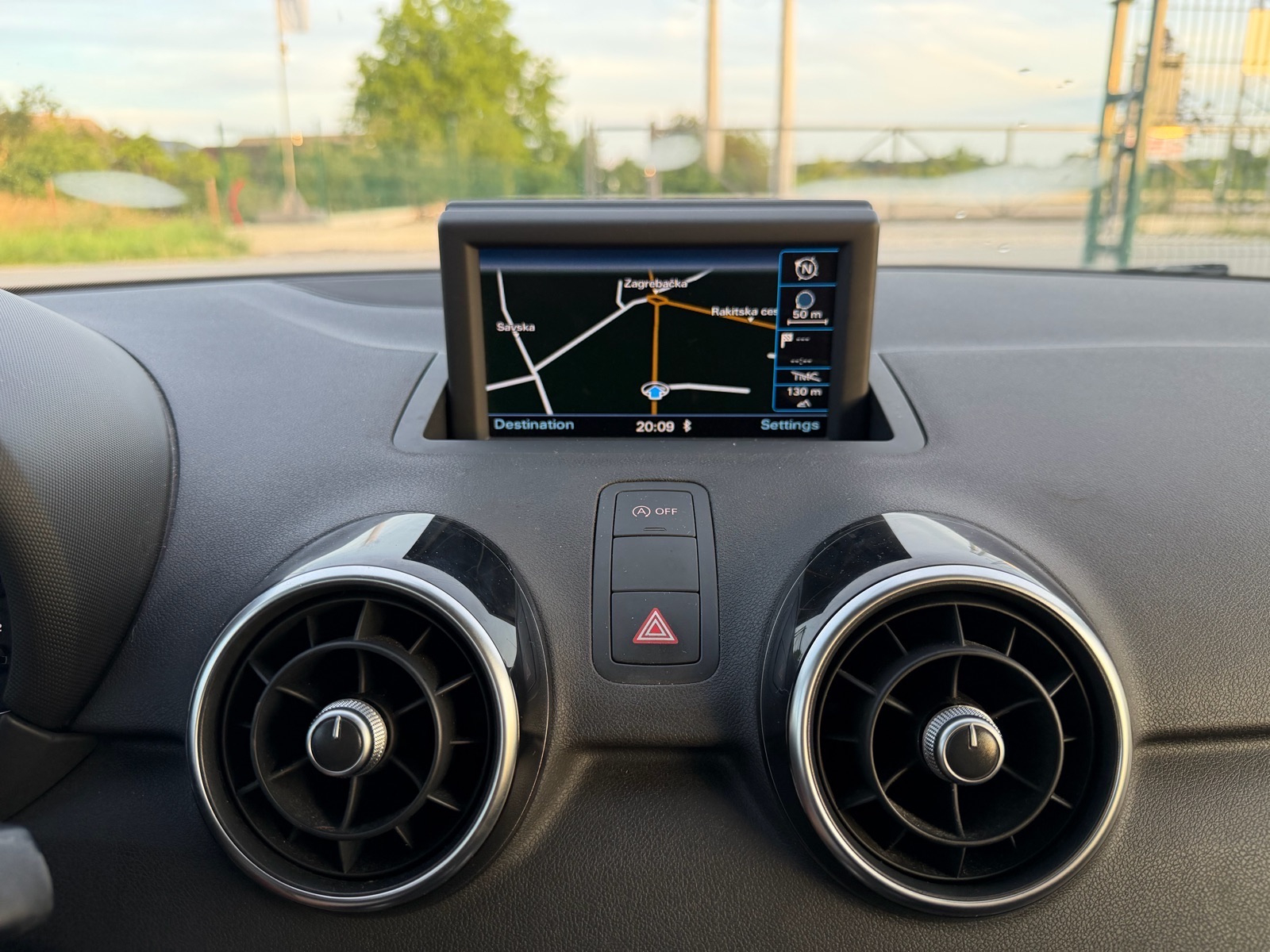 Audi A1 1.2 TFSI S LINE - XENON, NAVI, ALU, PDC *POTVRDA KM*, fotografija 15