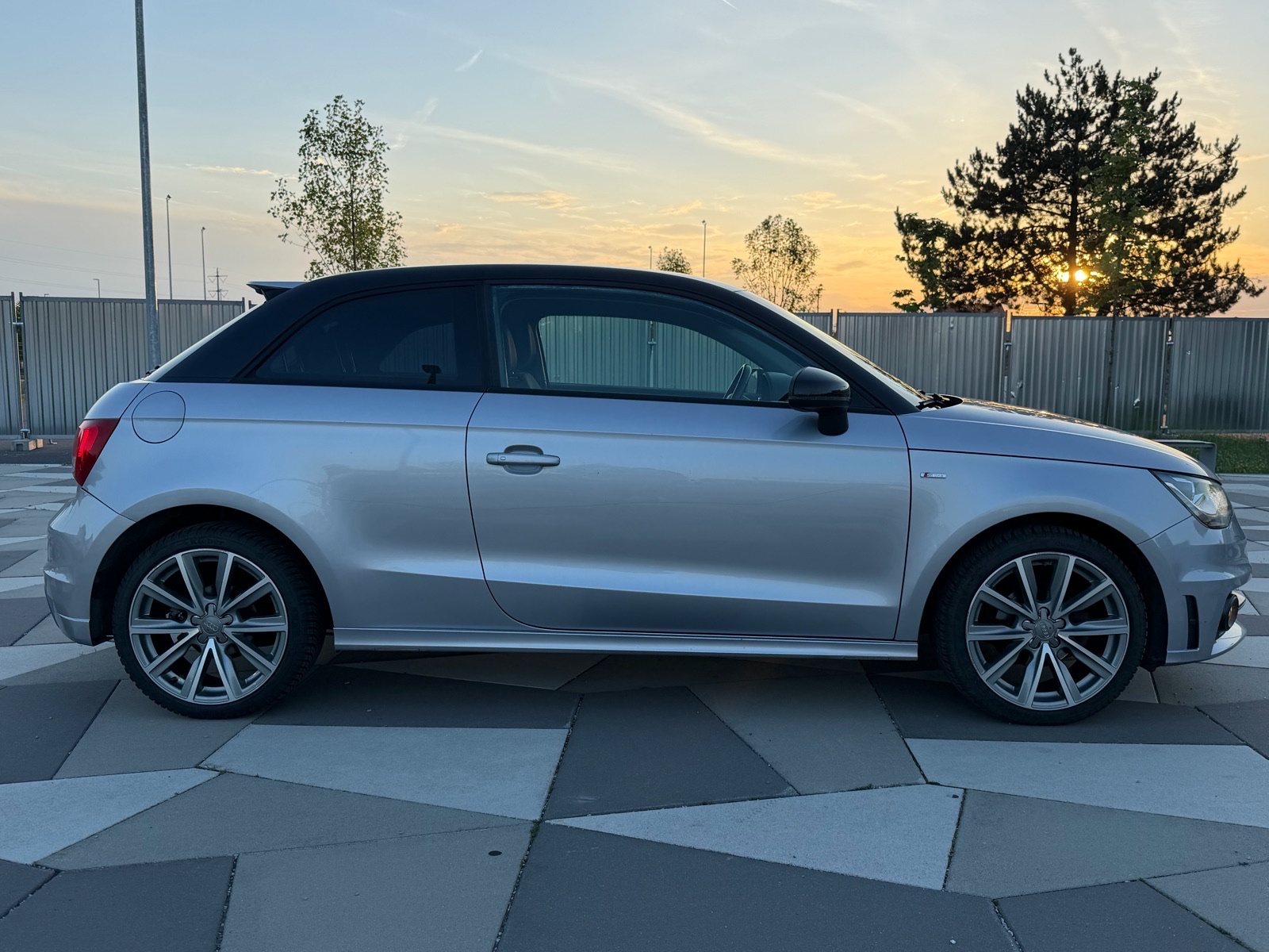 Audi A1 1.2 TFSI S LINE - XENON, NAVI, ALU, PDC *POTVRDA KM*, fotografija 8