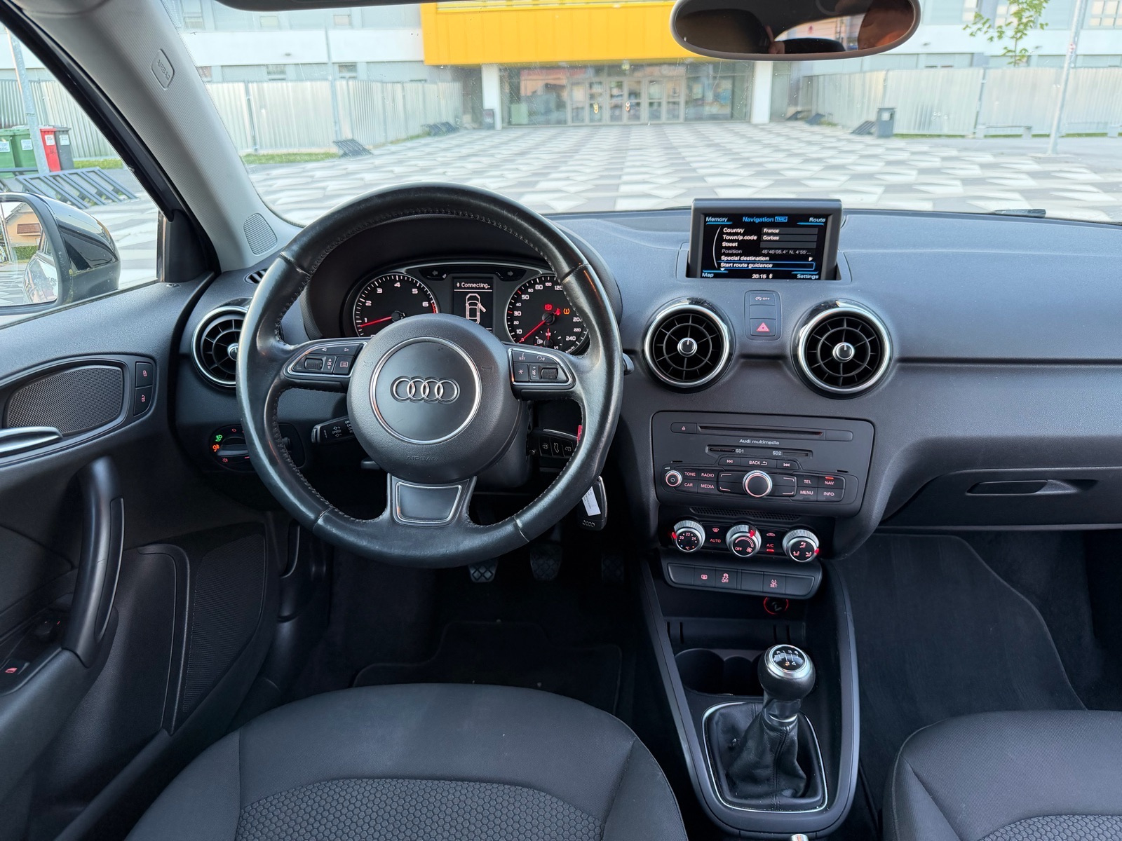 Audi A1 1.2 TFSI S LINE - XENON, NAVI, ALU, PDC *POTVRDA KM*, fotografija 12
