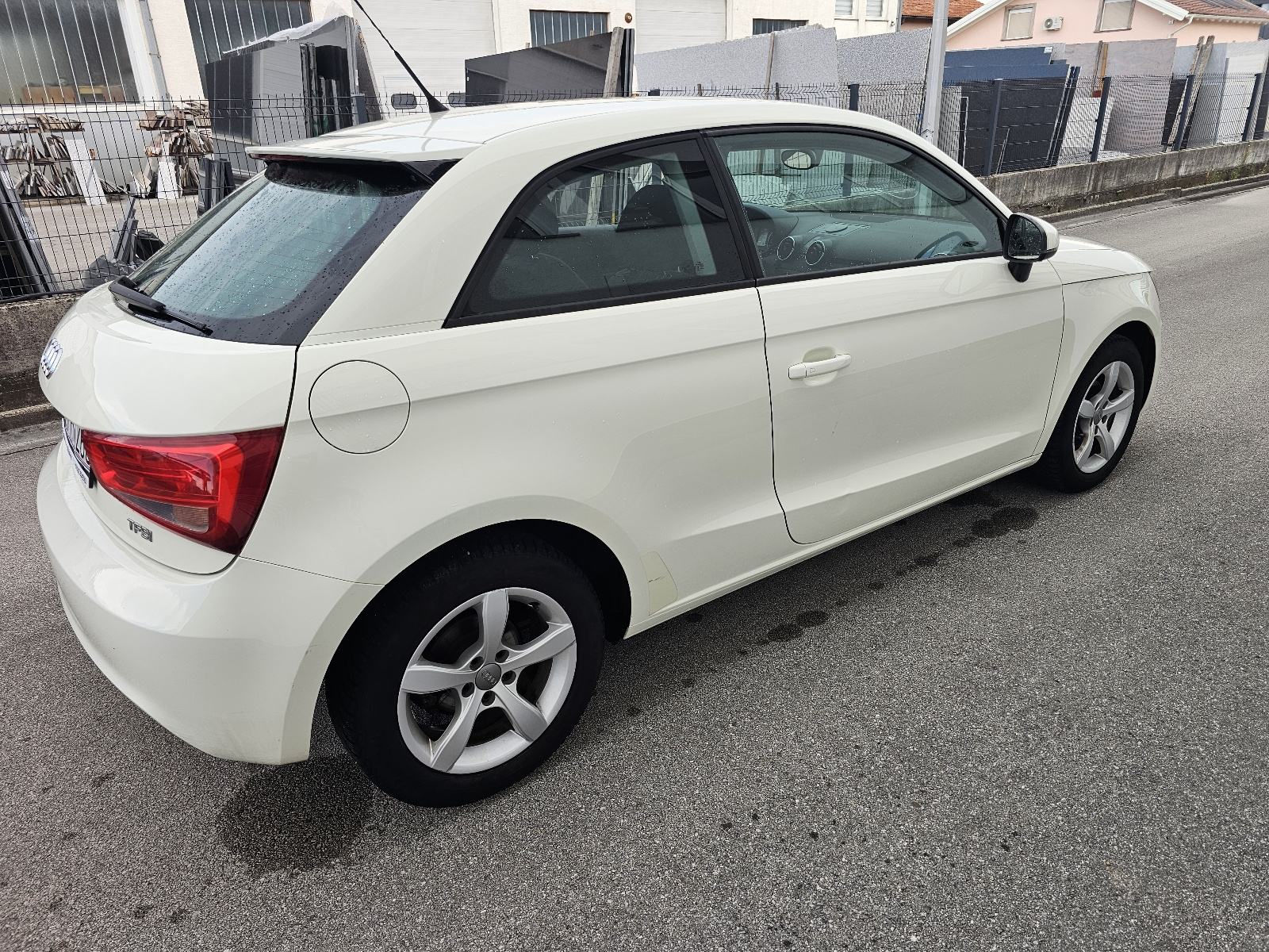 Audi A1.... 1,2 TFSI, odlično stanje!, fotografija 9