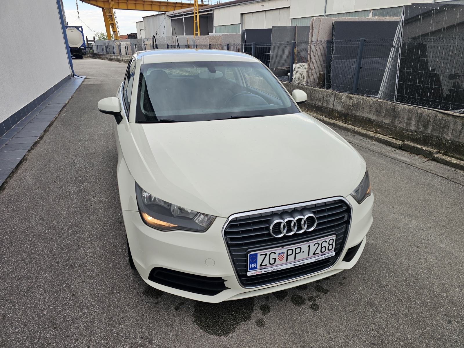 Audi A1.... 1,2 TFSI, odlično stanje!, fotografija 6