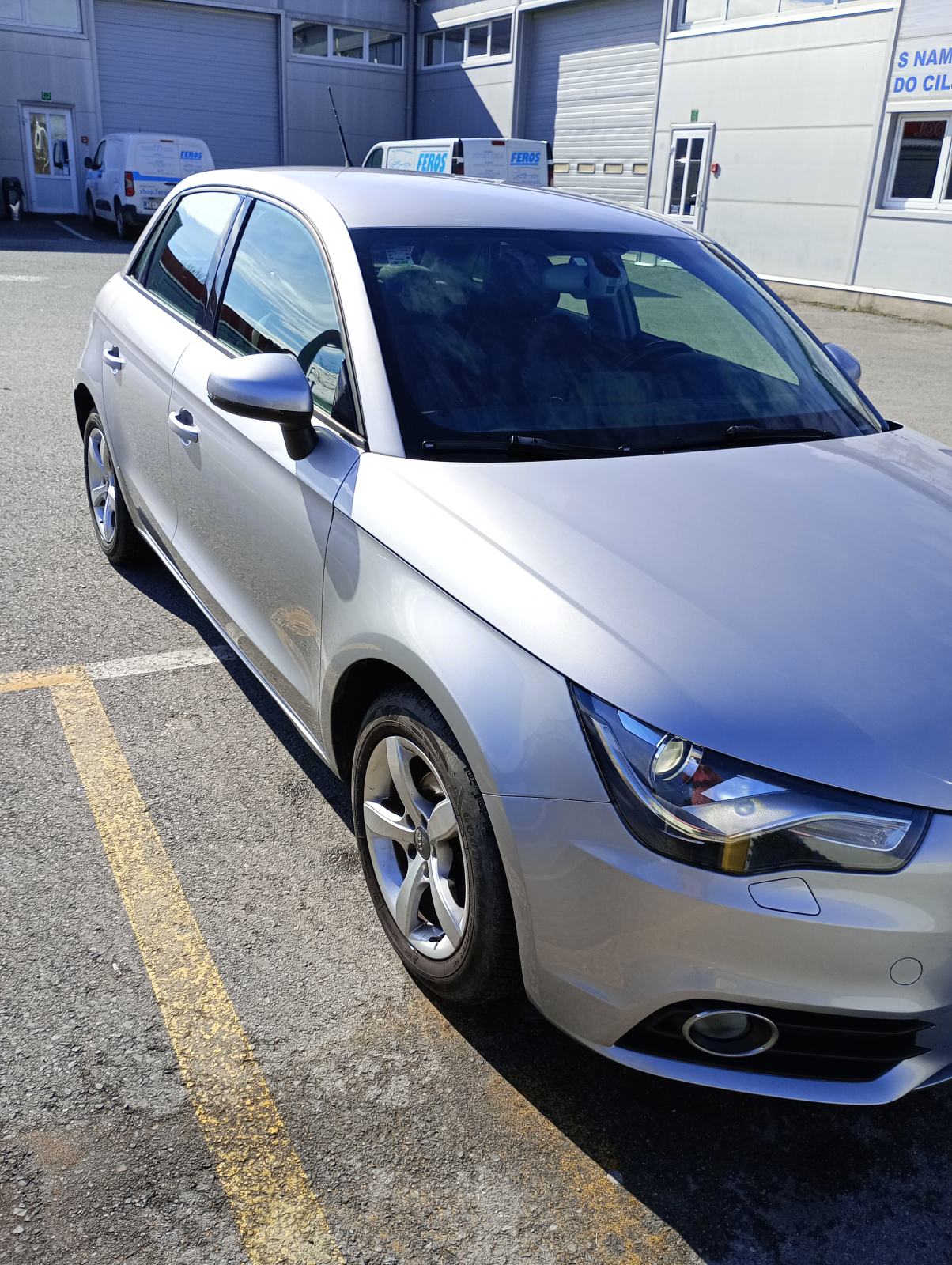 Audi A1 Sportback 1.2 TFSI 2014 | 135.600 km | 2 seta ALU kotača, fotografija 7