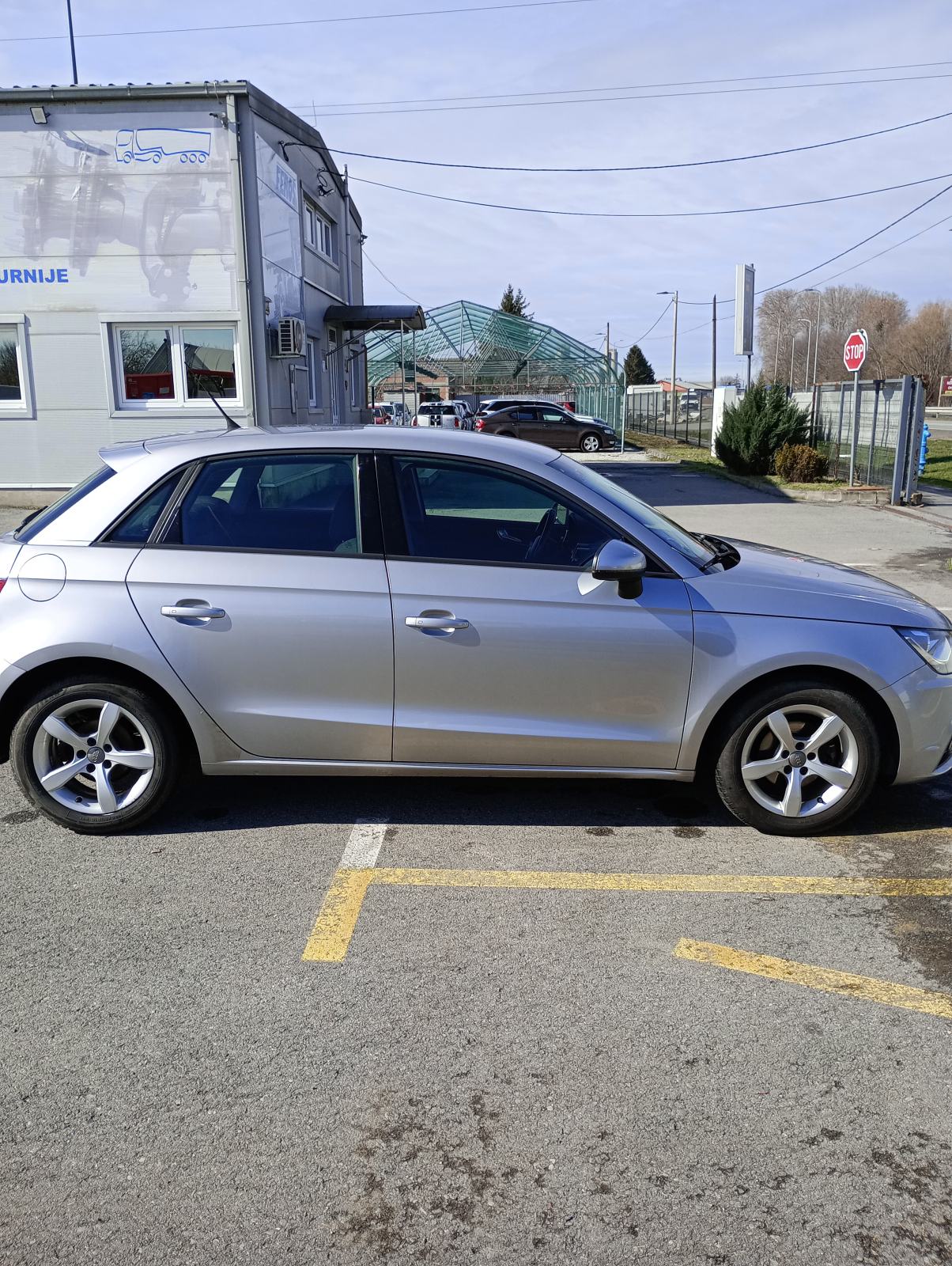 Audi A1 Sportback 1.2 TFSI 2014 | 135.600 km | 2 seta ALU kotača, fotografija 6