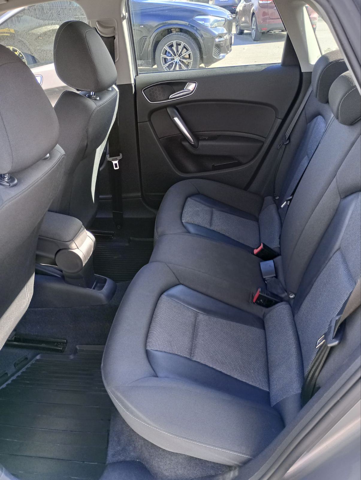 Audi A1 Sportback 1.2 TFSI 2014 | 135.600 km | 2 seta ALU kotača, fotografija 14