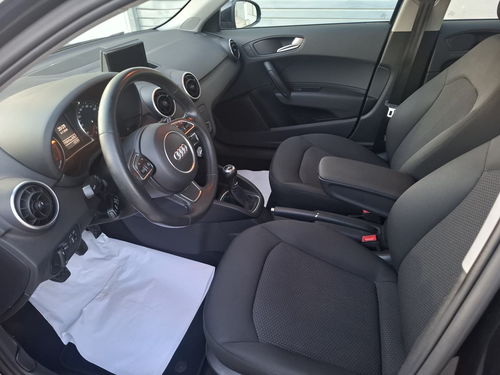 Audi A1 1,4 TDI, fotografija 8