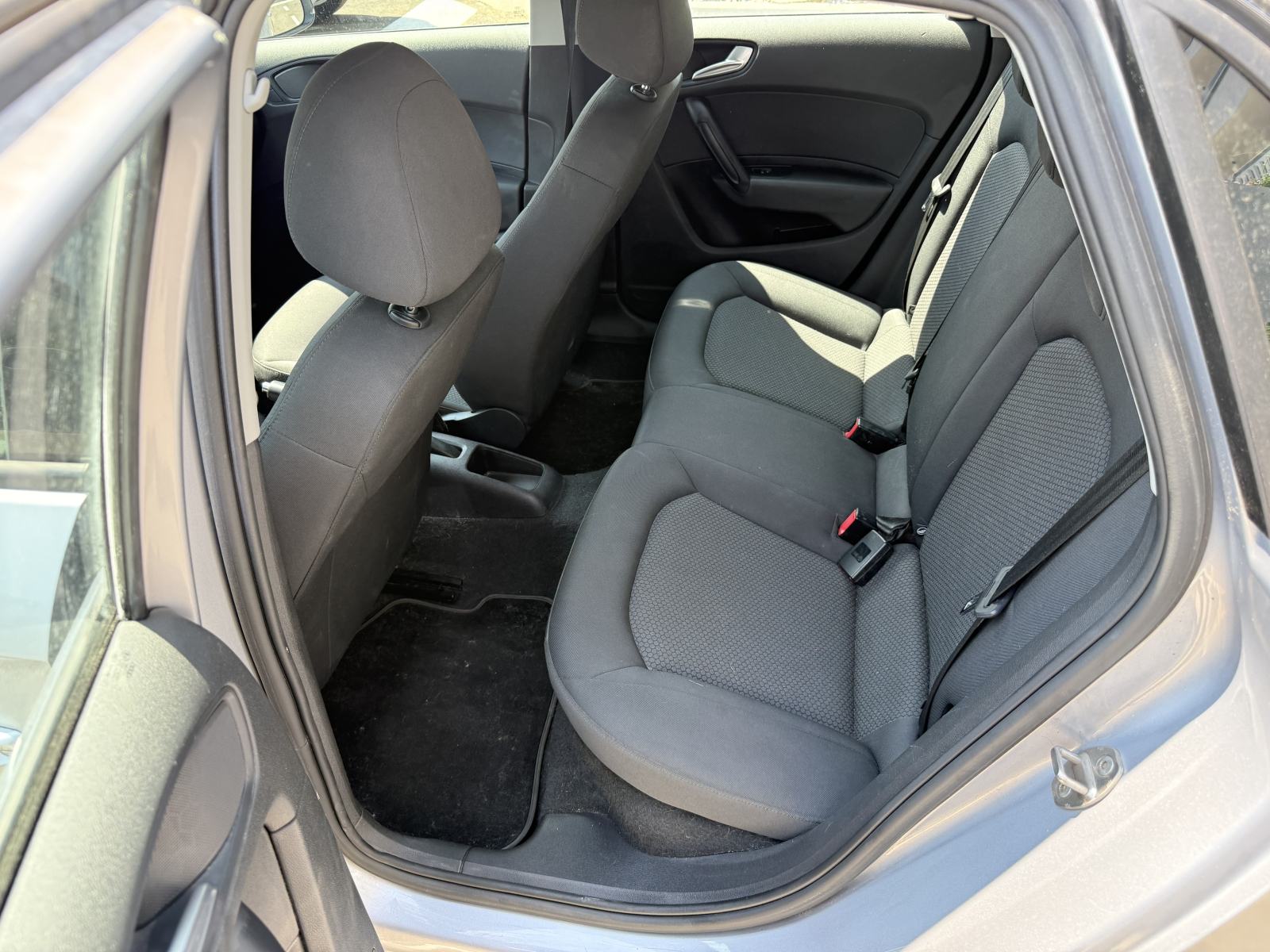 Audi A1 1,4 TDI Sportback 2016, fotografija 9