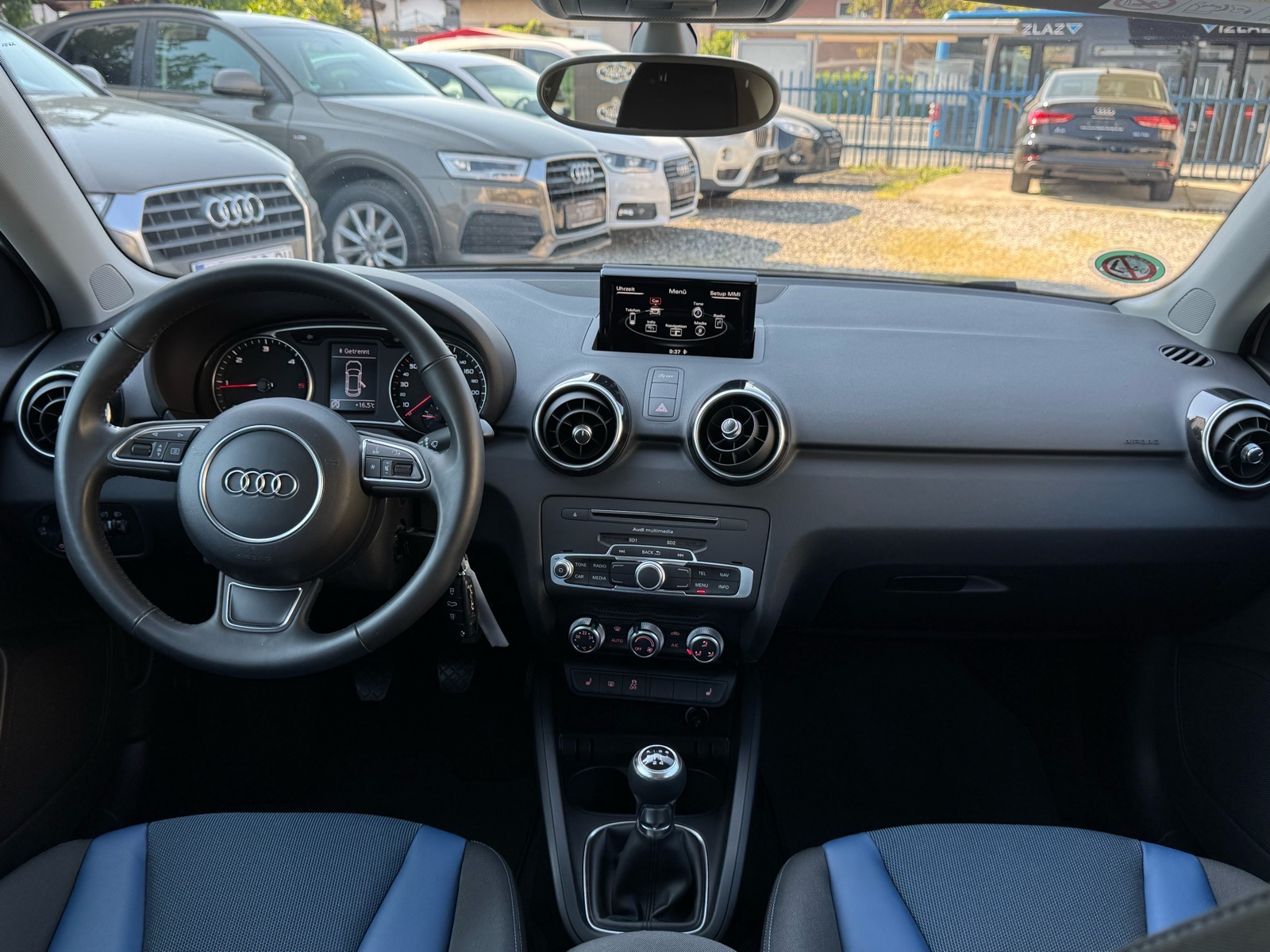Audi A1 1,4 TDI SPORTBACK / NAVIGACIJA / AUT KLIMA / PARK SENZOR / ALU, fotografija 11