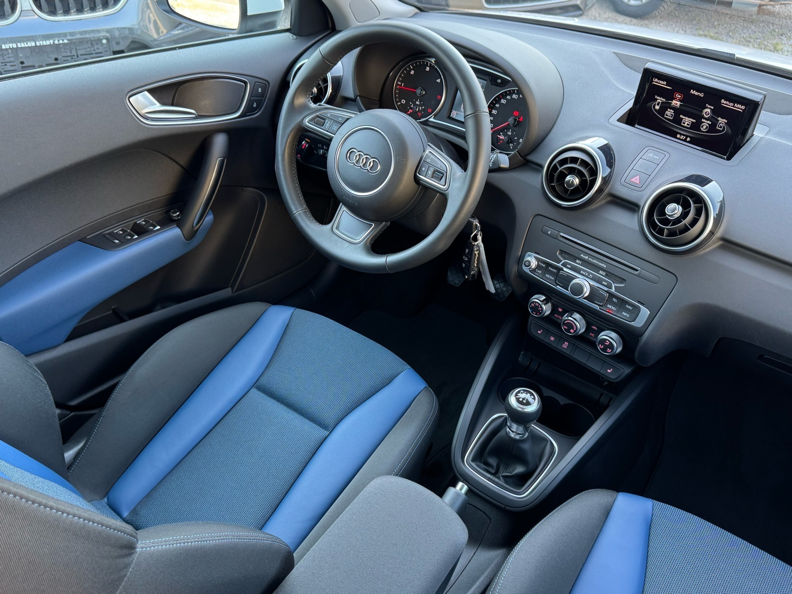 Audi A1 1,4 TDI SPORTBACK / NAVIGACIJA / AUT KLIMA / PARK SENZOR / ALU, fotografija 12