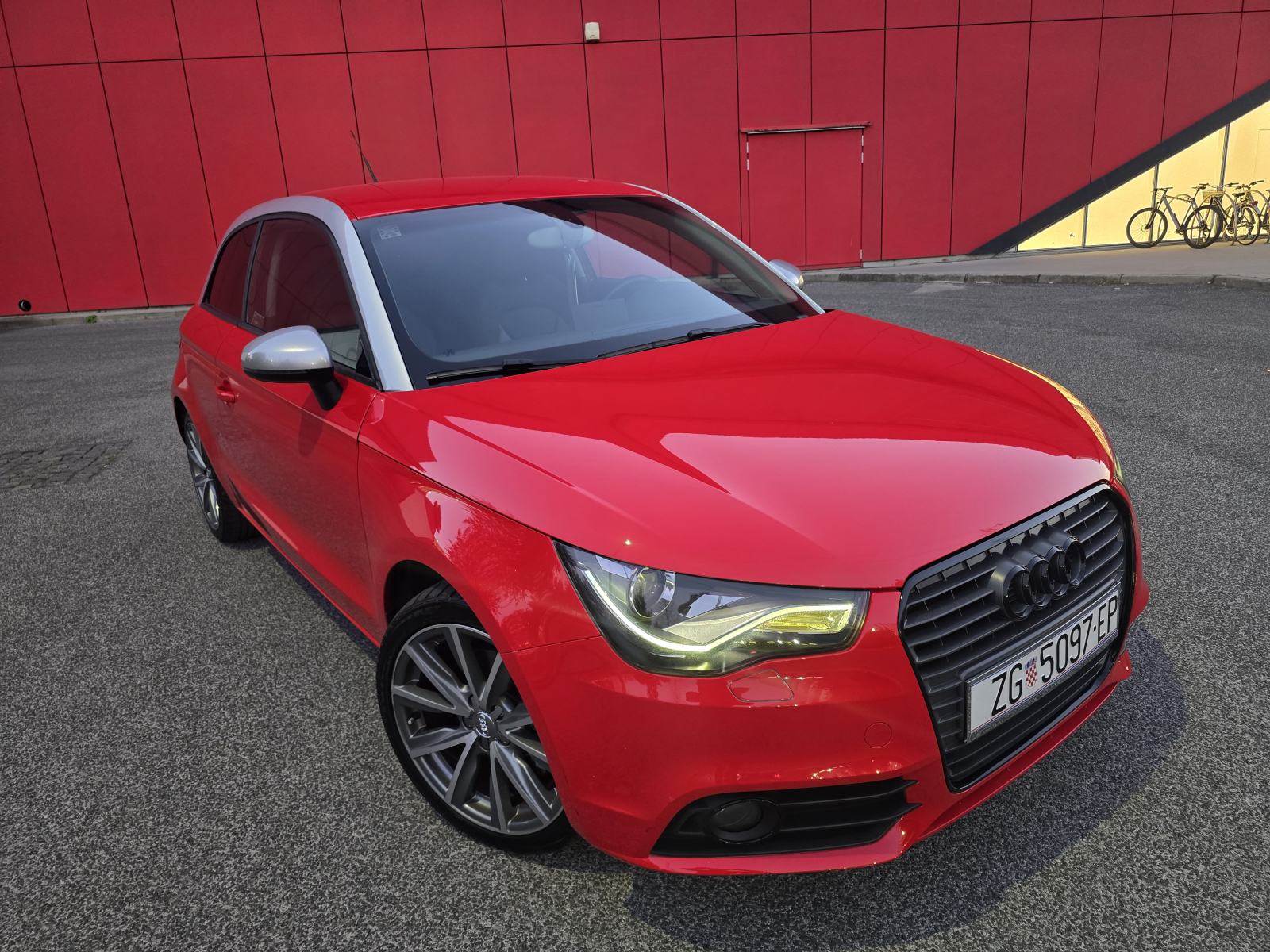 Audi A1 1,4 TFSI Limited Ksenon,Prof.Sjedala,Hr-Vozilo Kredit-Zamjena, fotografija 3