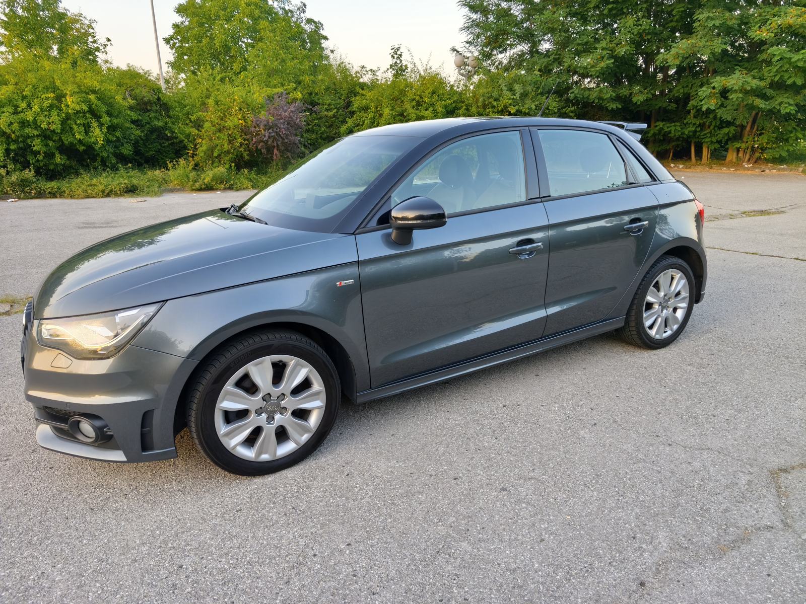 Audi A1 1,4 TFSI Automatik- S Line-, fotografija 2