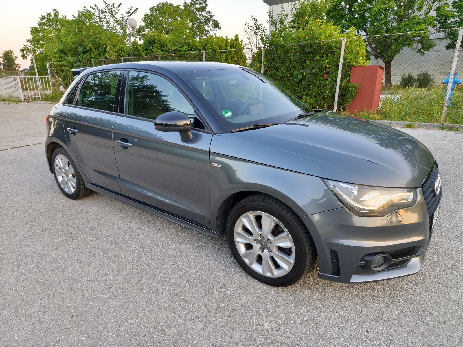 Audi A1 1,4 TFSI Automatik- S Line-, fotografija 3