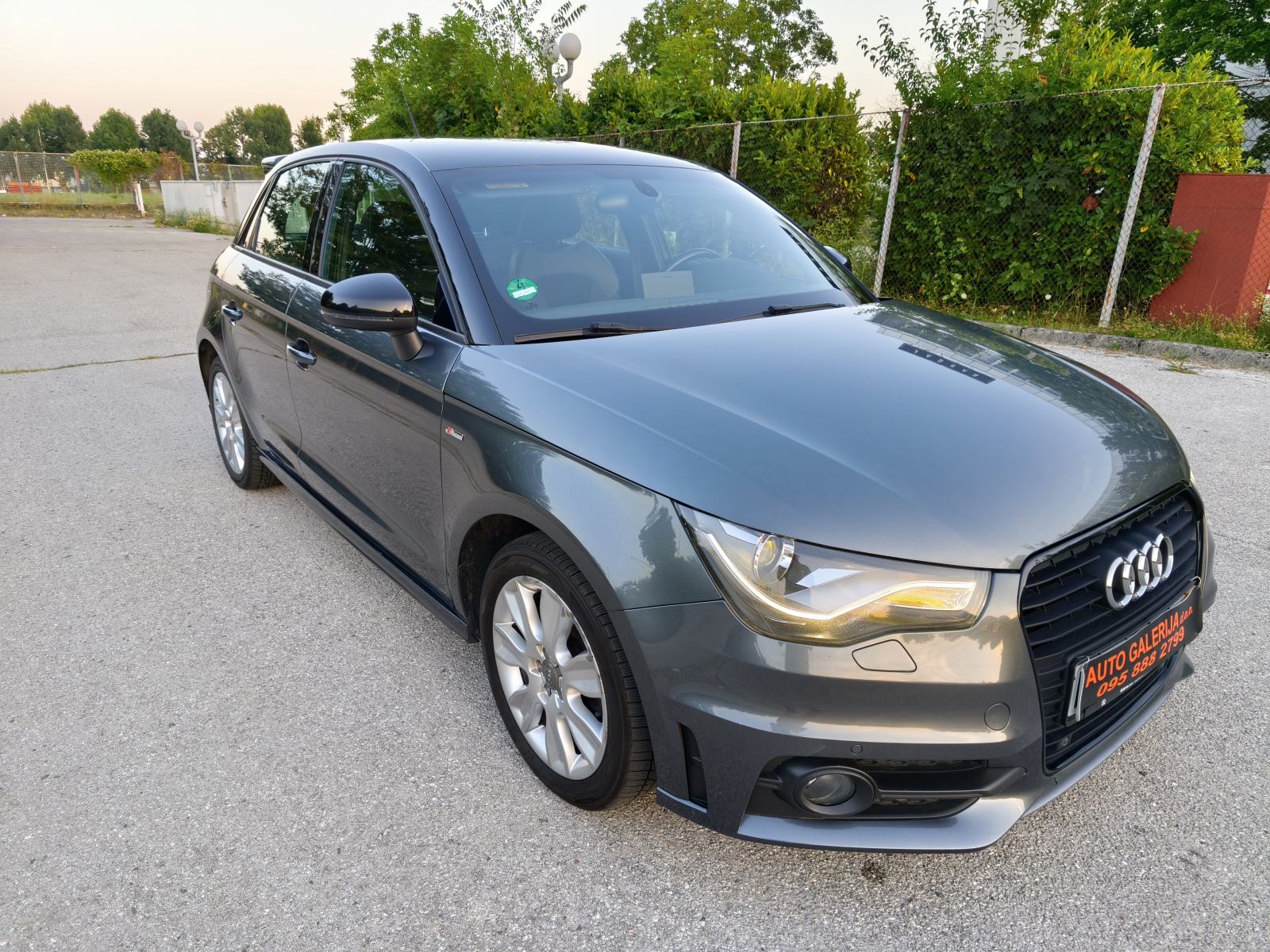 Audi A1 1,4 TFSI Automatik- S Line-, fotografija 6