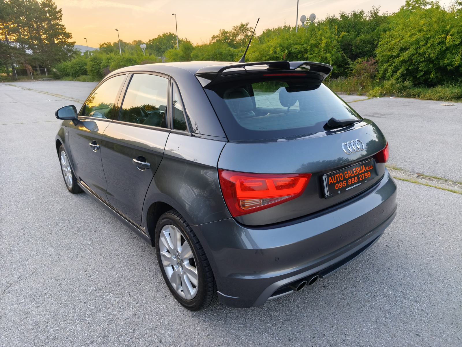 Audi A1 1,4 TFSI Automatik- S Line-, fotografija 9
