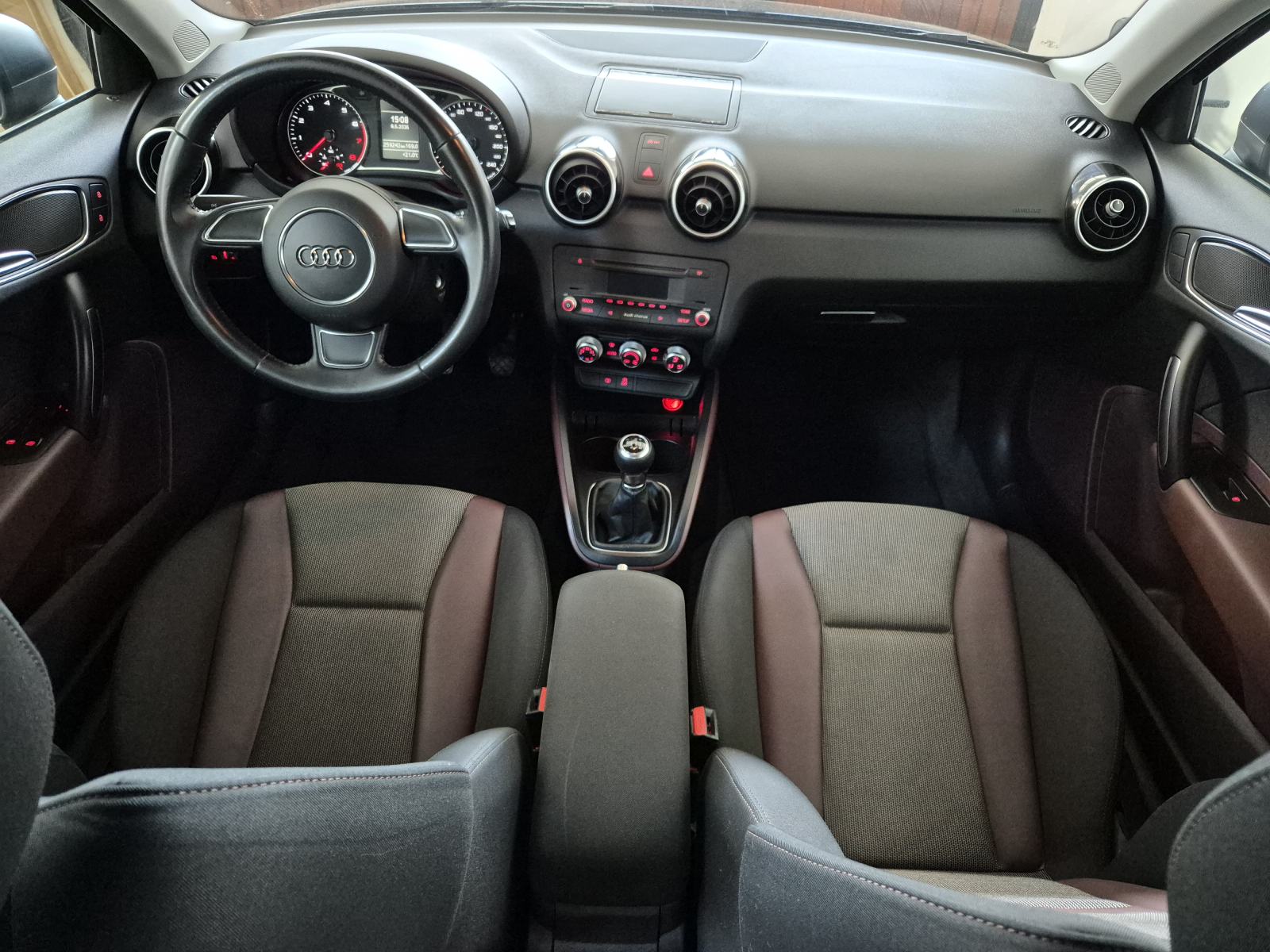 AUDI A1 1.4 TFSI SPORT!! ZAMJENA ZA MOTOCIKL ILI VEĆI AUTO, fotografija 3