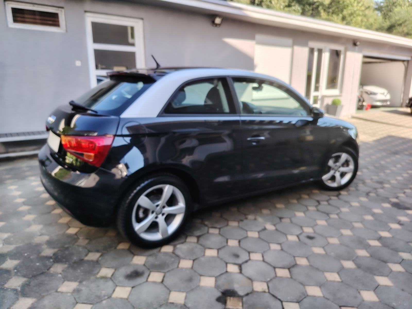 140000 km. Audi A1 1,4 TFSI, veliki servis napravljen!, fotografija 2