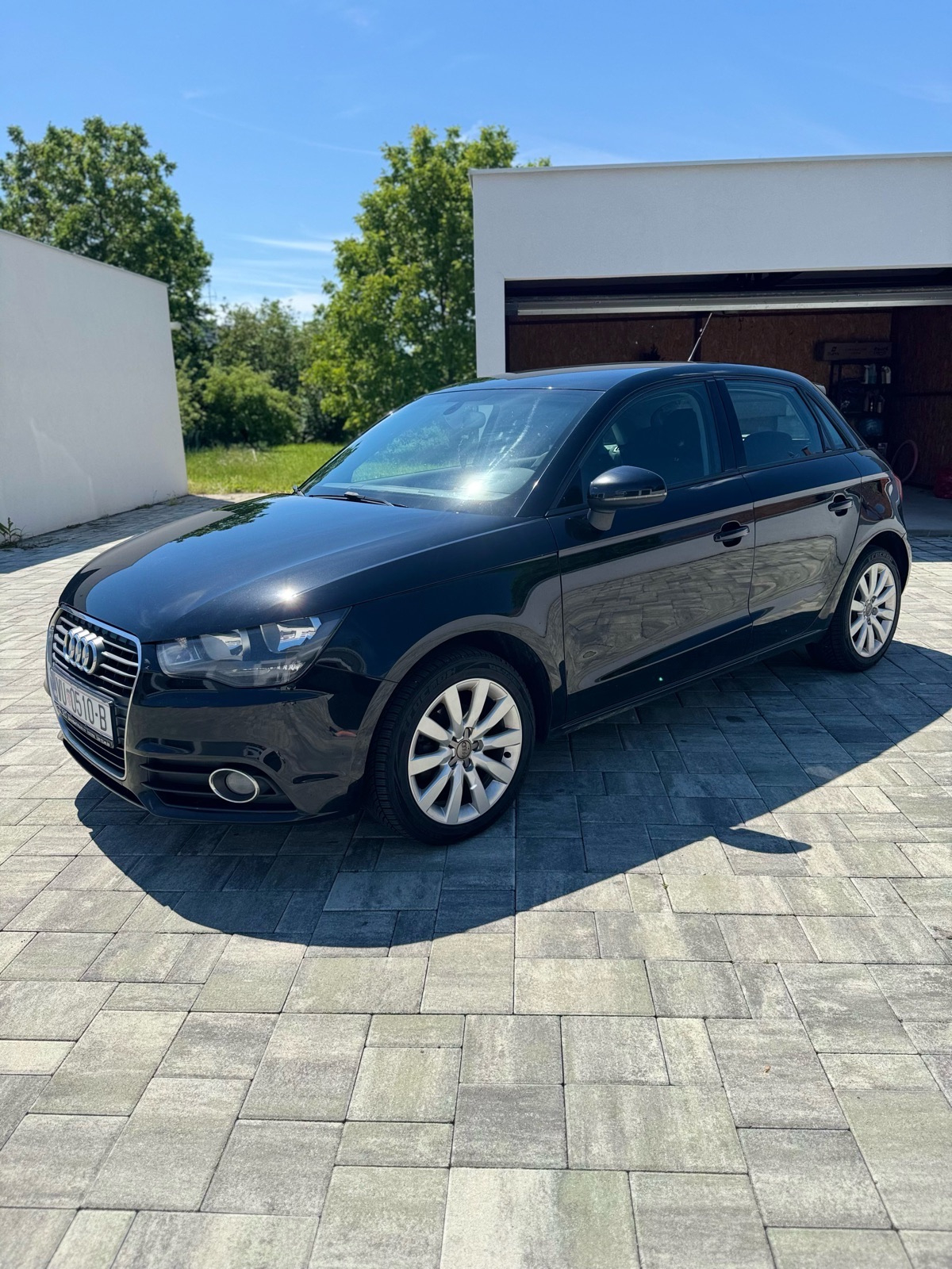 Audi A1 1,6 TDI 2014god, 66kw, vlasnik 3 godine, moguce zamjene, fotografija 2
