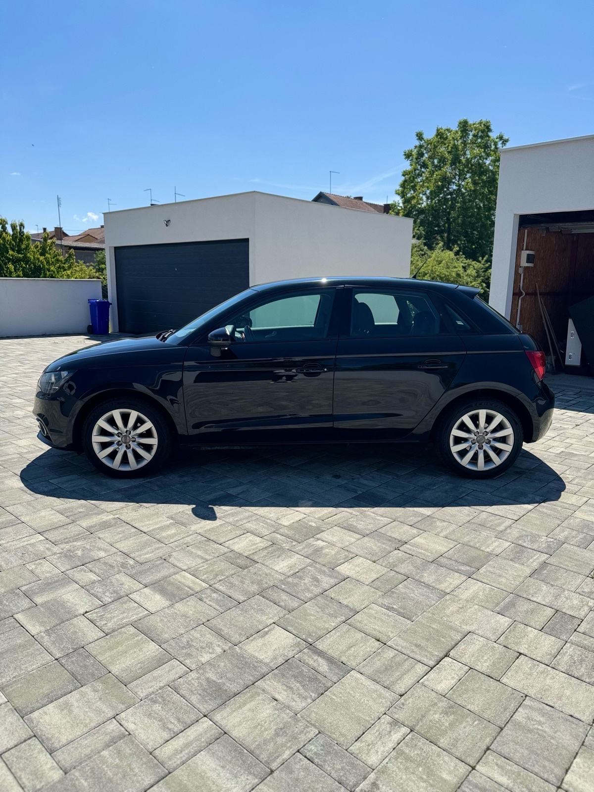 Audi A1 1,6 TDI 2014god, 66kw, vlasnik 3 godine, moguce zamjene, fotografija 3