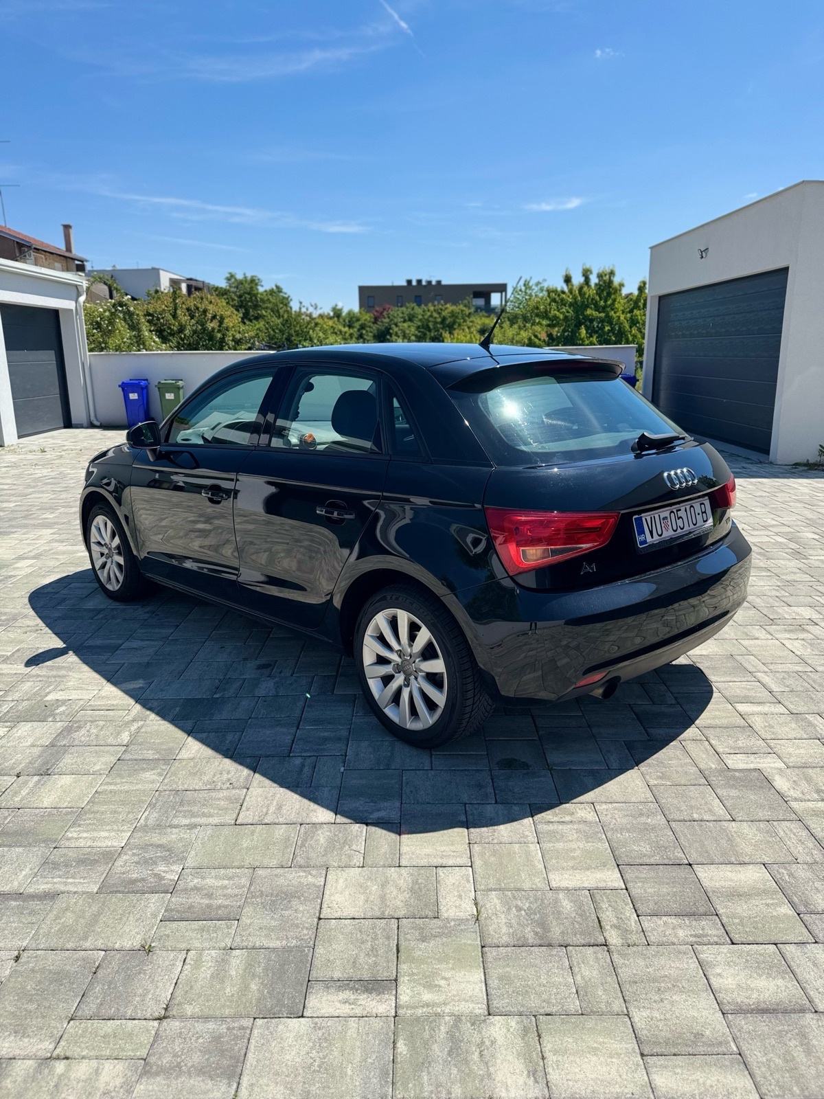 Audi A1 1,6 TDI 2014god, 66kw, vlasnik 3 godine, moguce zamjene, fotografija 4