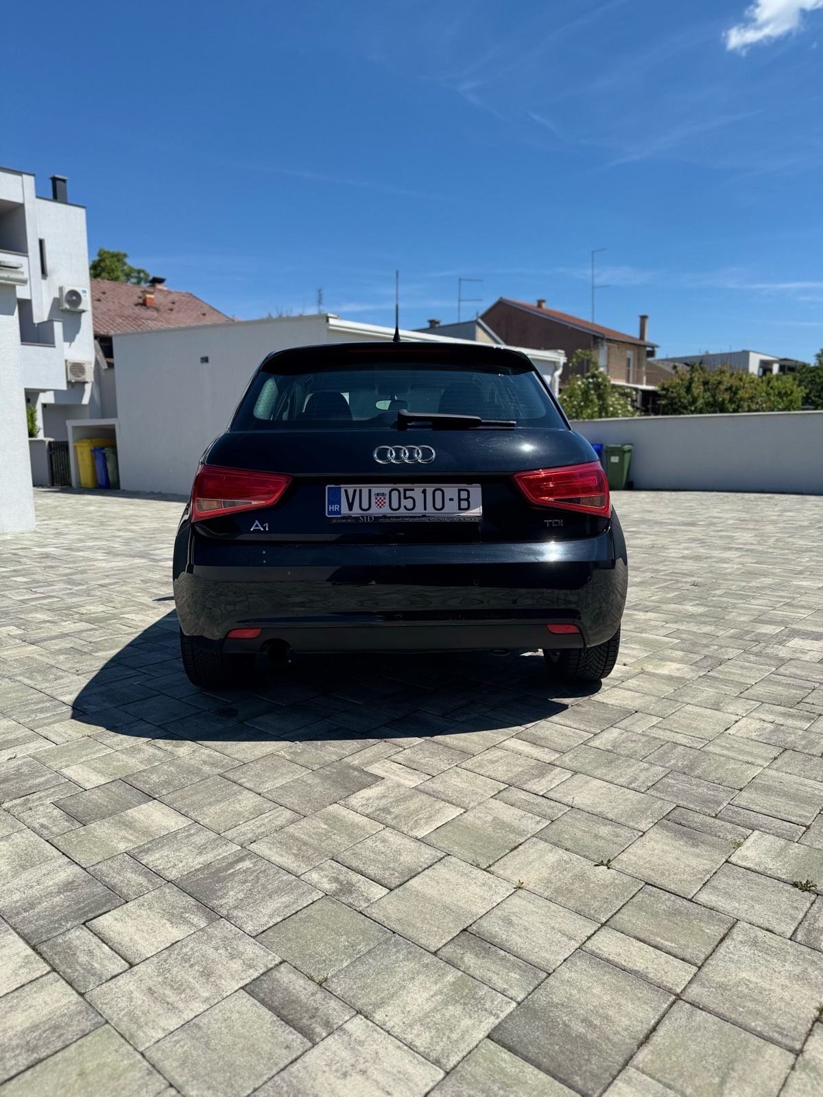 Audi A1 1,6 TDI 2014god, 66kw, vlasnik 3 godine, moguce zamjene, fotografija 5