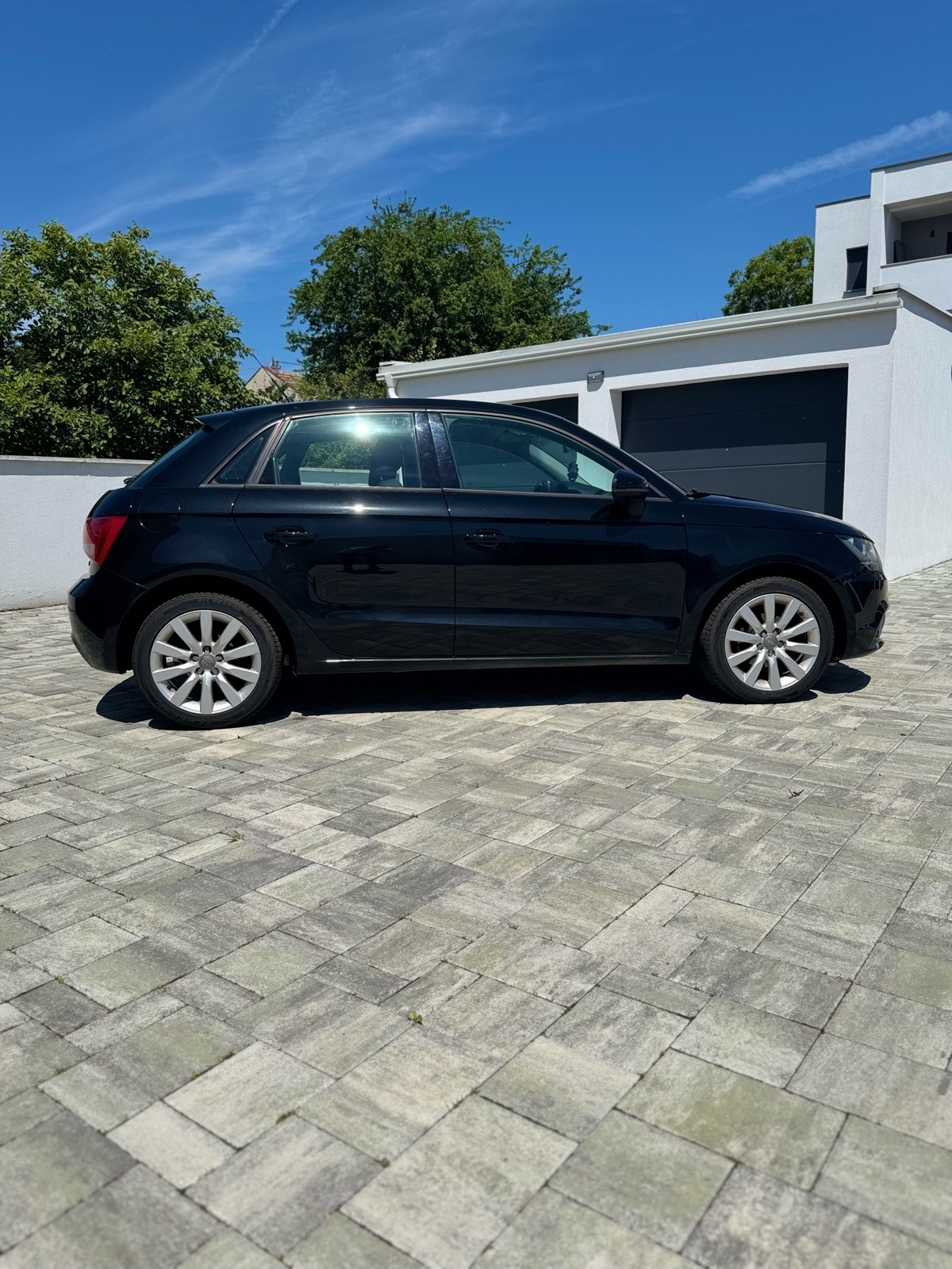 Audi A1 1,6 TDI 2014god, 66kw, vlasnik 3 godine, moguce zamjene, fotografija 7