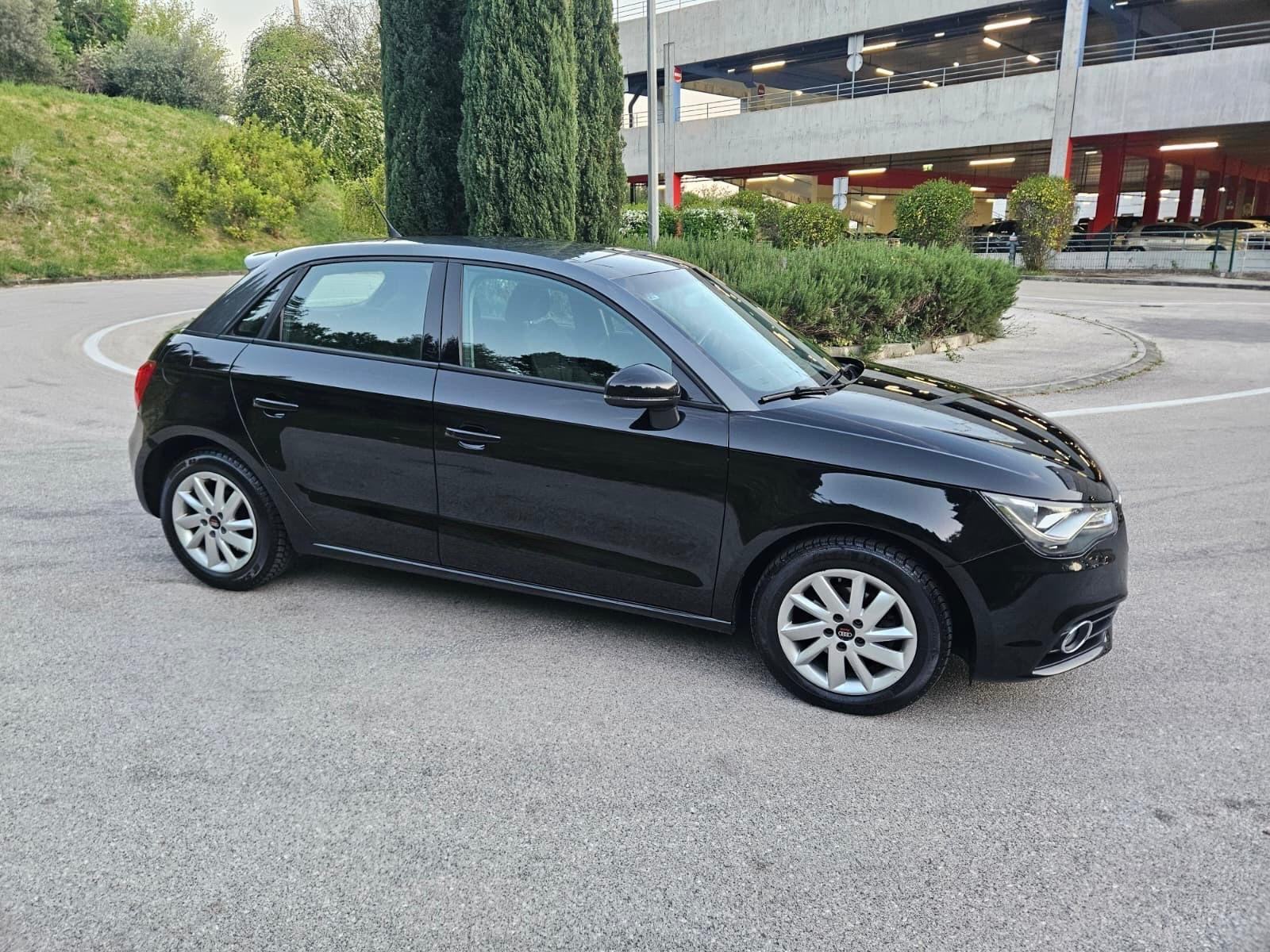 Audi A1 1,6 TDI,kao nov, s bogatim paketom opreme, fotografija 9