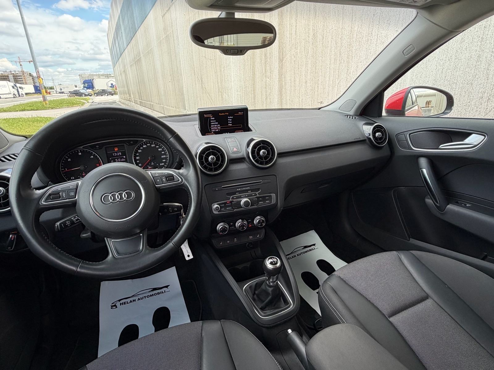 Audi A1 1.6 TDI S-Line #NAVI #PDC, fotografija 16