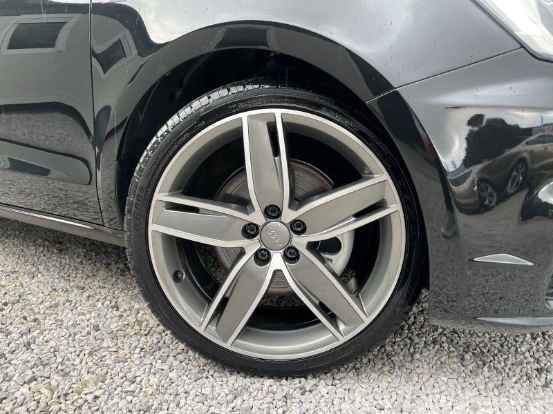 Audi A1 1,6 TDI *S-LINE* NAVIGACIJA* ALU 18 * XENON + LED * 1.VL, fotografija 14