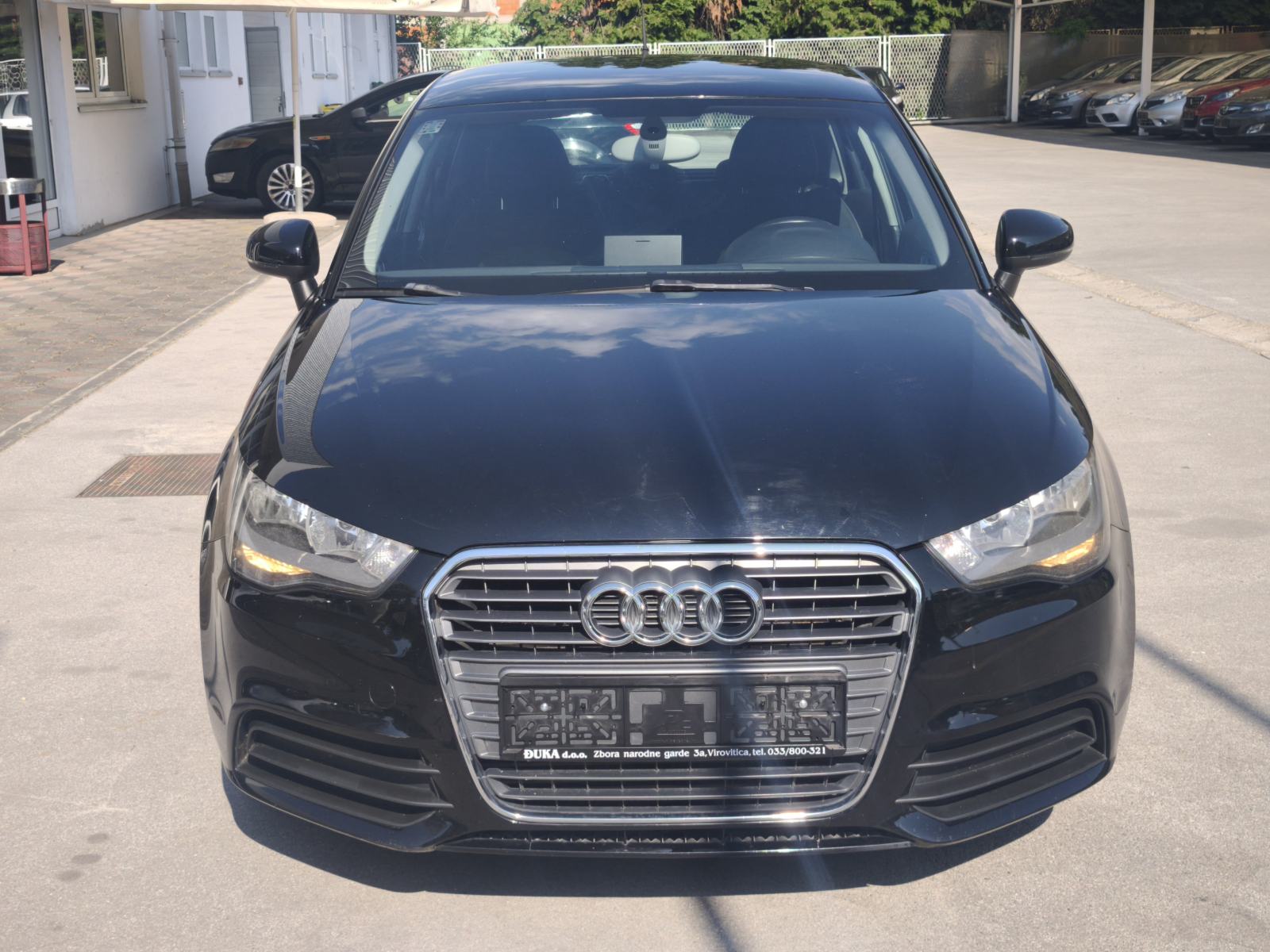Audi A1 1,6 TDI NAVI TEMPOMAT SENZORI SPORTSKA SJEDALA BLUETOOTH, fotografija 5