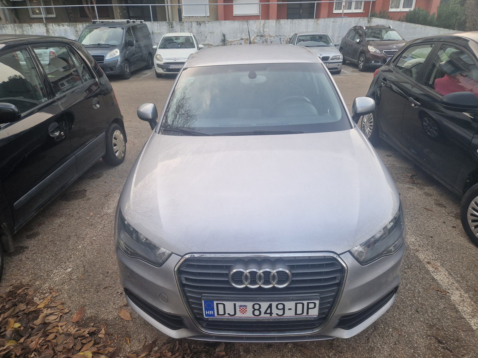 Audi A1 1,6 TDI odličan, bez ulaganja! Registriran do 7/27, fotografija 4