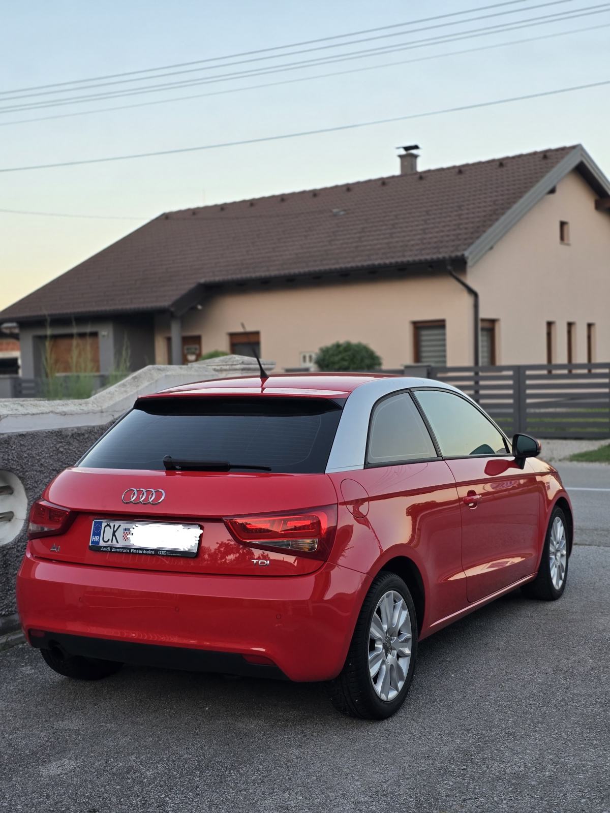 Audi A1 1.6 TDI – LED, Navigacija, Klima, Tempomat, fotografija 3