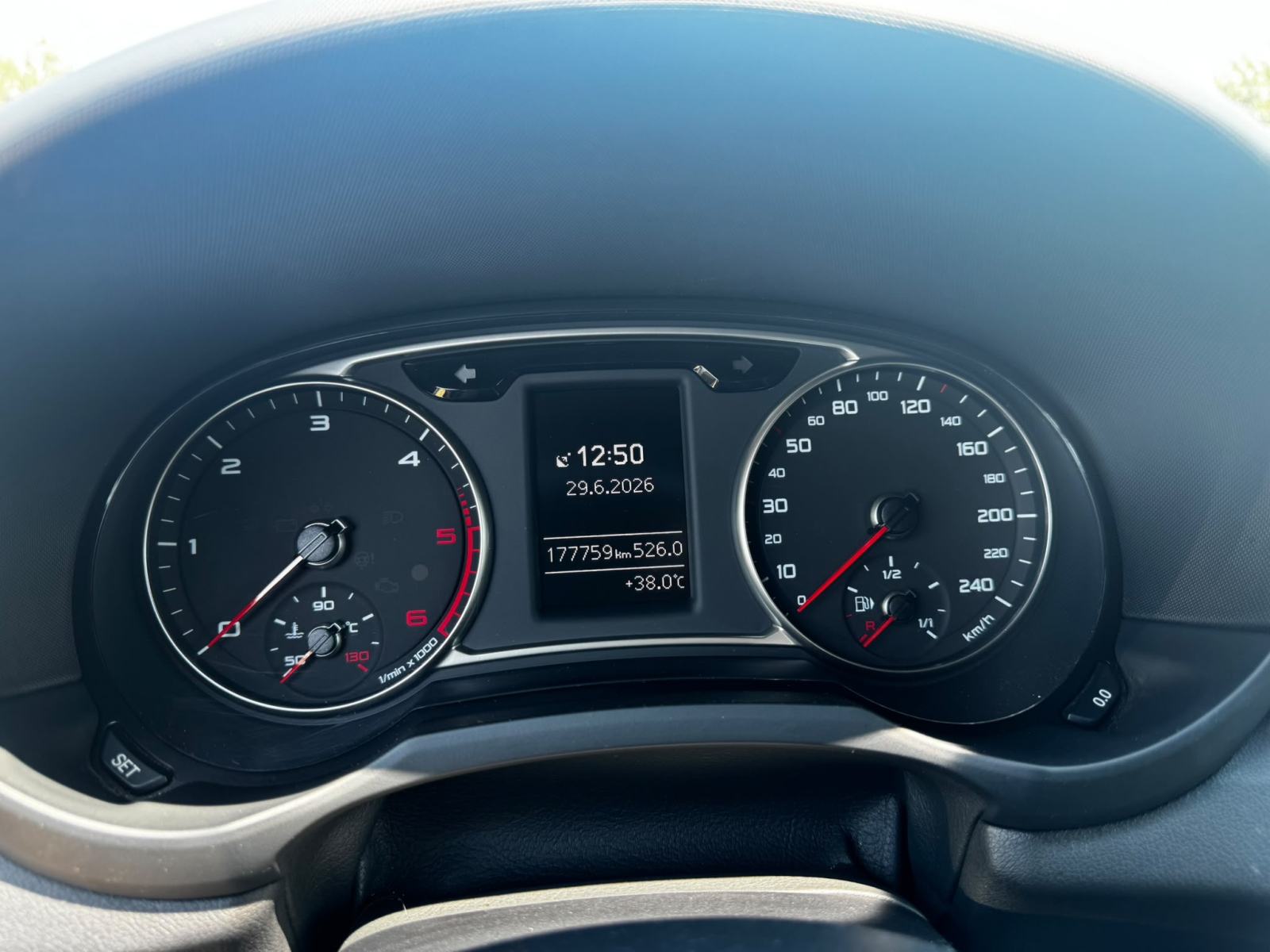 Audi A1 1,6 TDI VELIKI SERVIS✅, fotografija 7