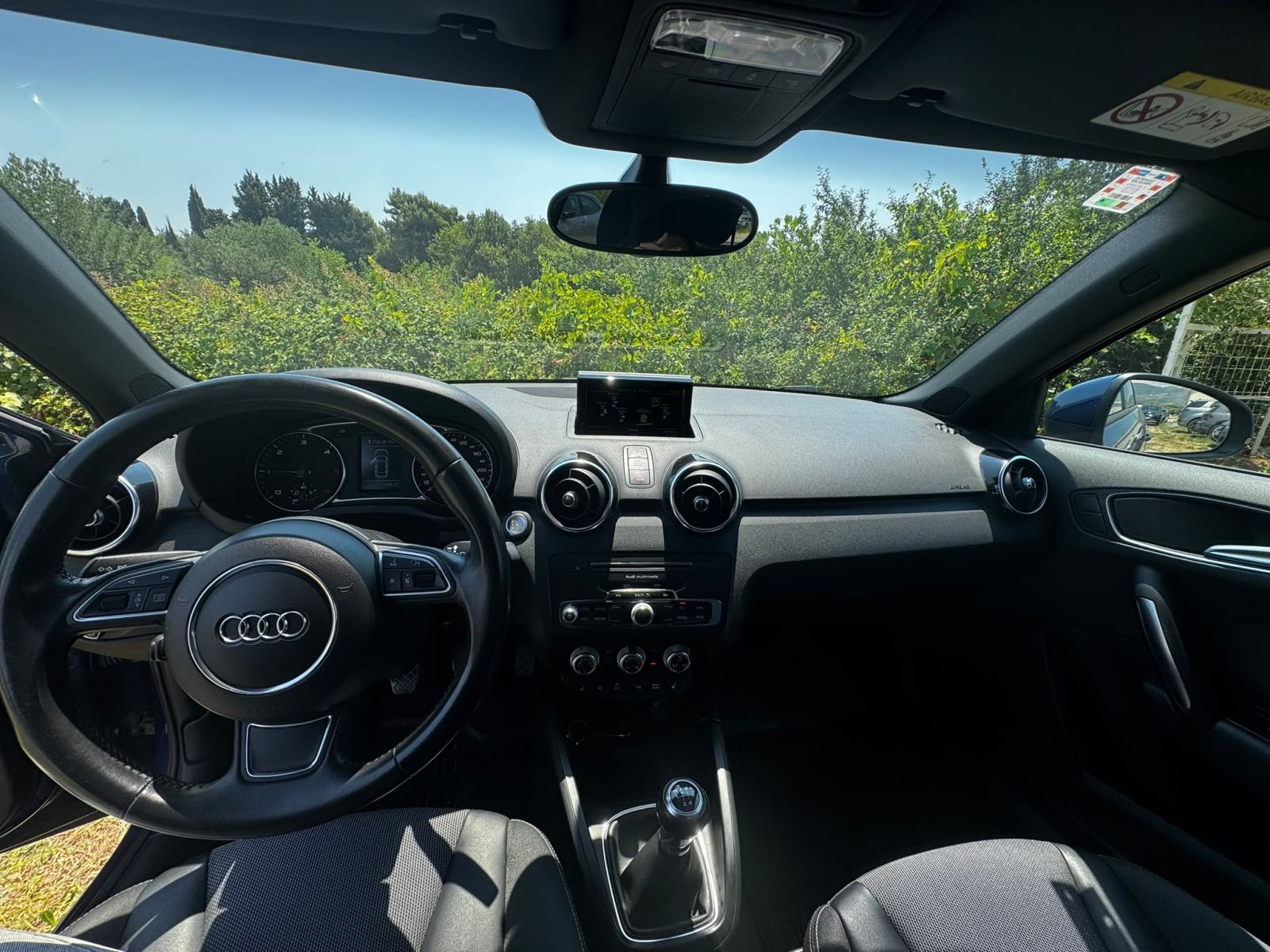 Audi A1 1,6 TDI VELIKI SERVIS✅, fotografija 9
