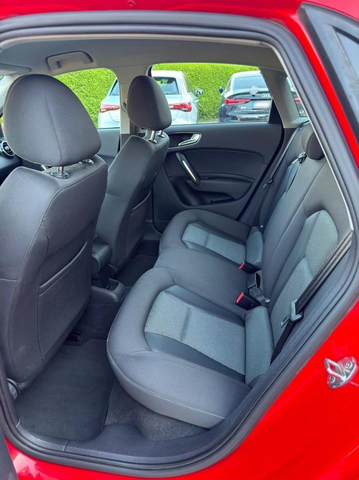 Audi A1 1,6 TDI SPORT ALU NAVI PDC EL. PAKET BLUETOOTH GARANCIJA, fotografija 8