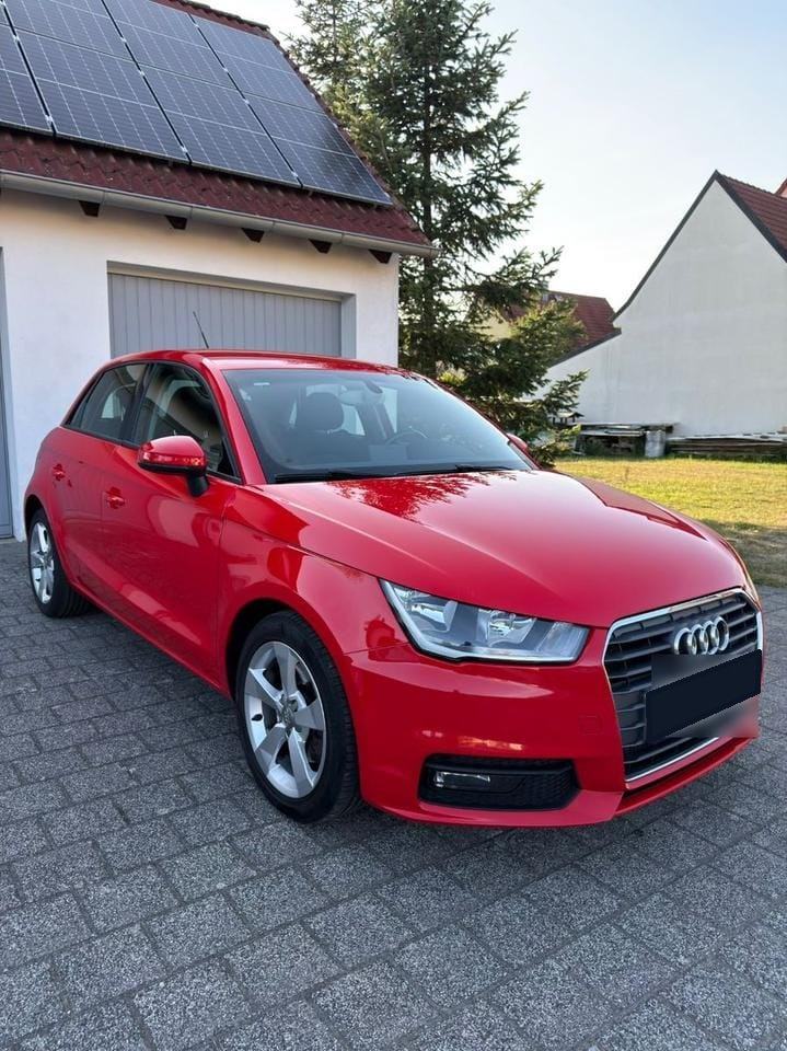 Audi A1 1,6 TDI SPORT ALU NAVI PDC EL. PAKET BLUETOOTH GARANCIJA, fotografija 3