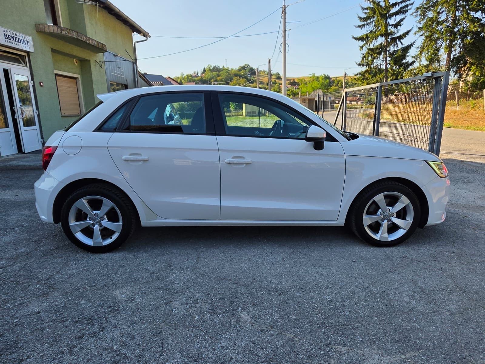 Audi A1 1,6 TDI Sport — servisna, fotografija 5